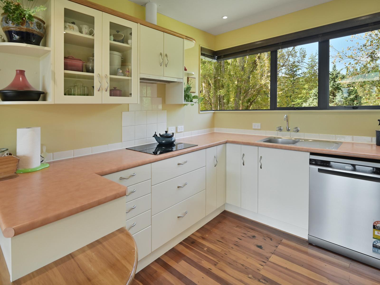 1544 Kahuranaki Road, Kahuranaki