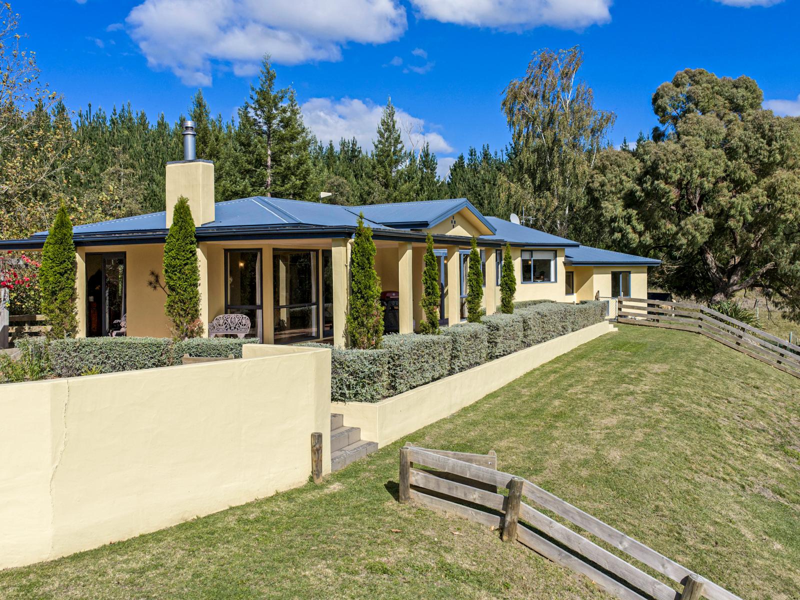 1544 Kahuranaki Road, Kahuranaki