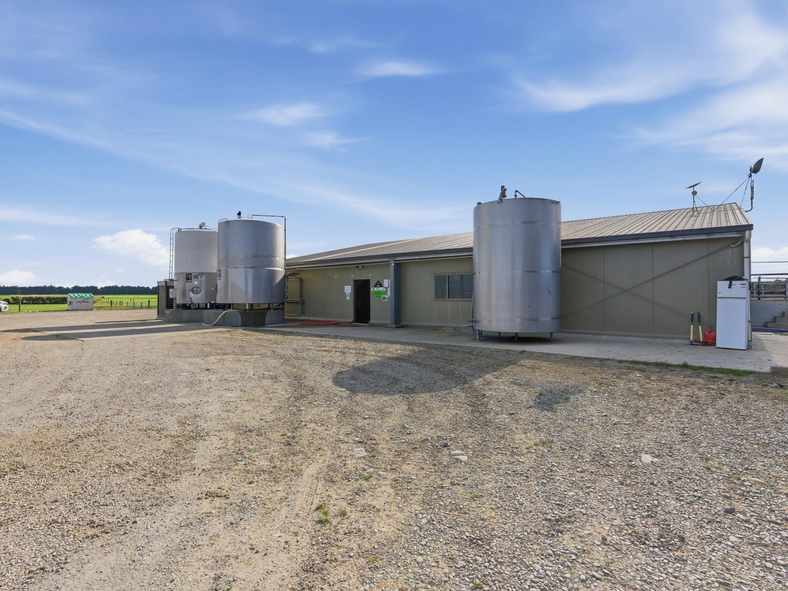 803 Ardlui Road, Te Pirita