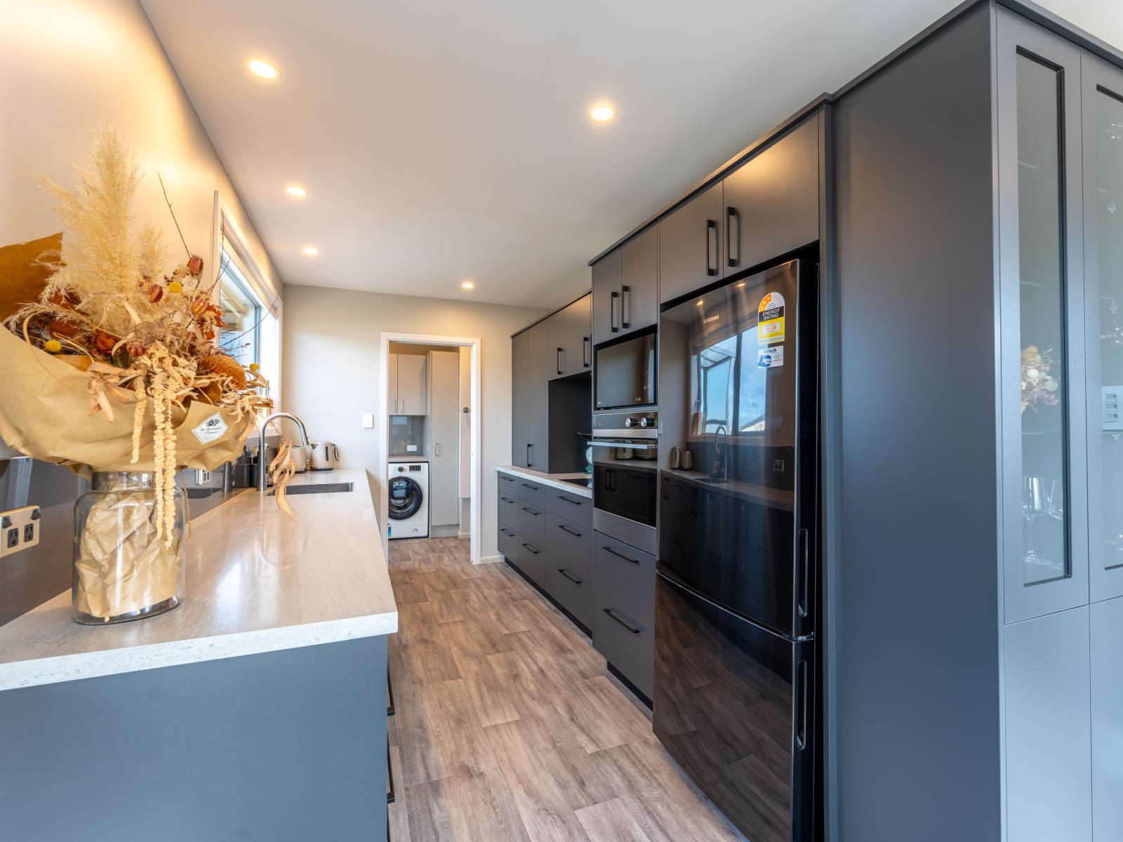 76 Mountain View Road, Glenwood