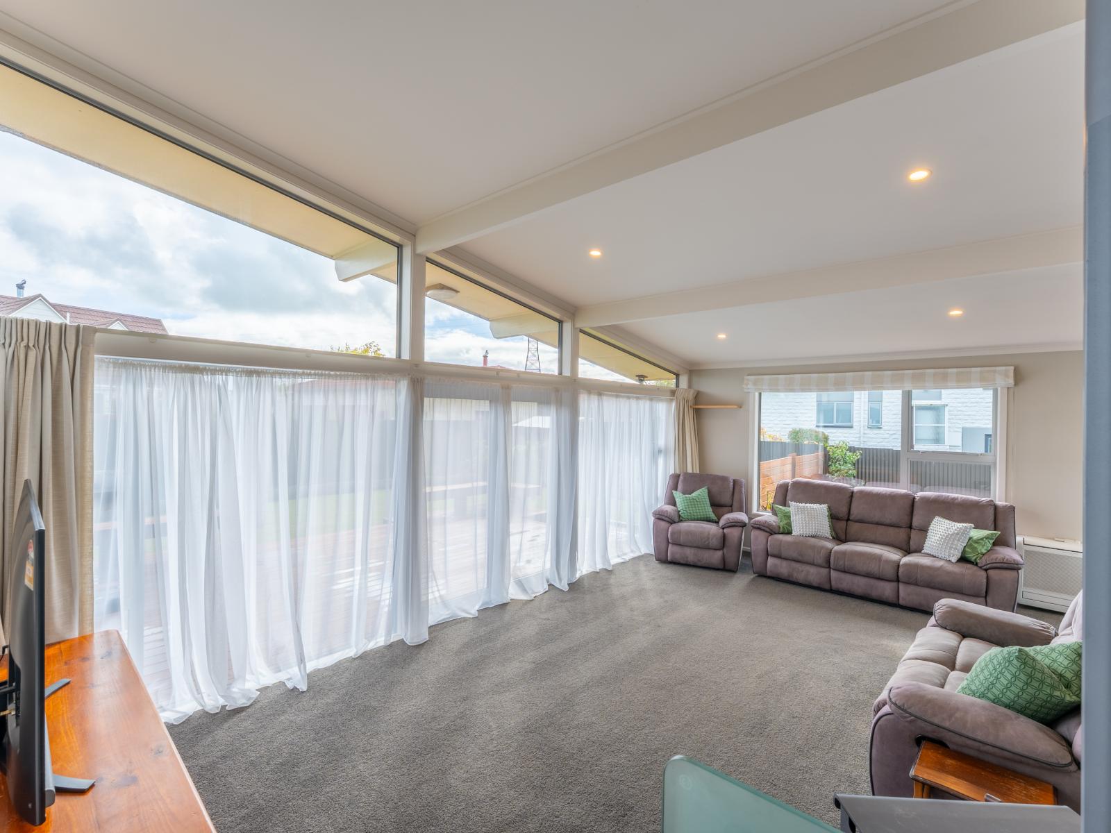 76 Mountain View Road, Glenwood