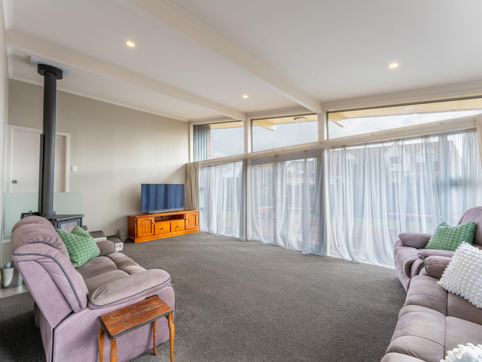 76 Mountain View Road, Glenwood