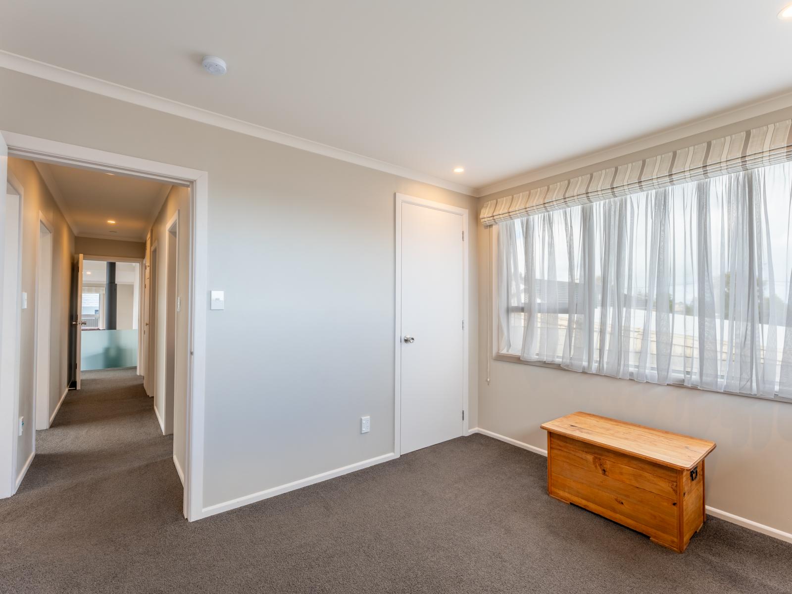 76 Mountain View Road, Glenwood