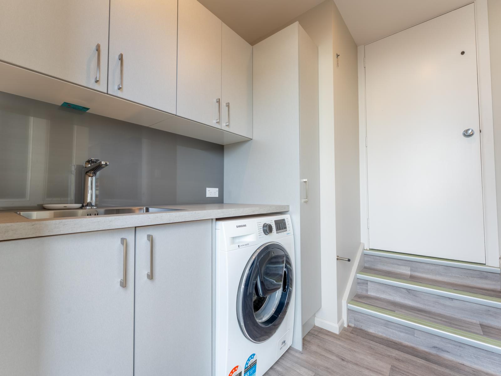 76 Mountain View Road, Glenwood