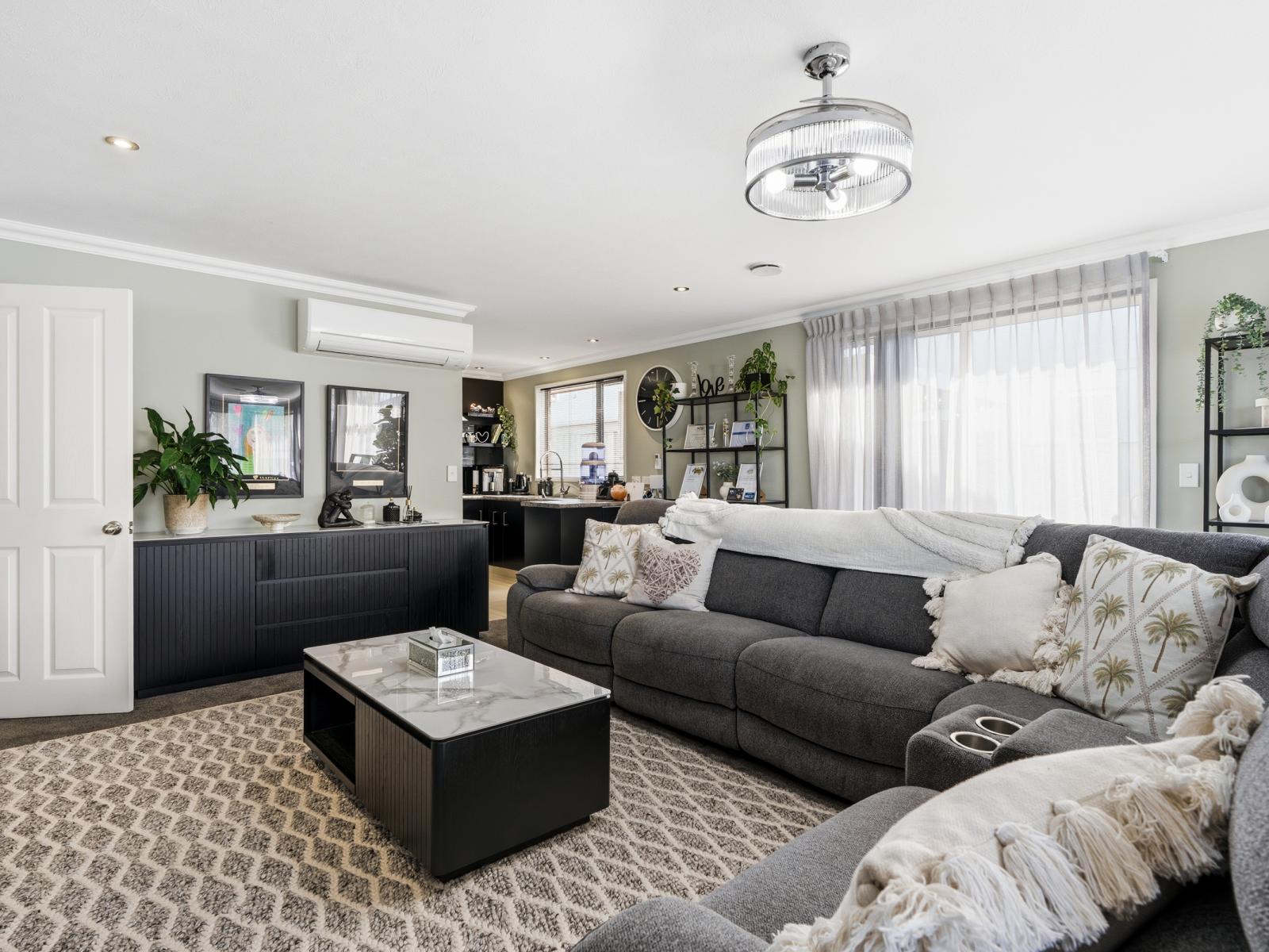 6B Reid Avenue, Mosgiel