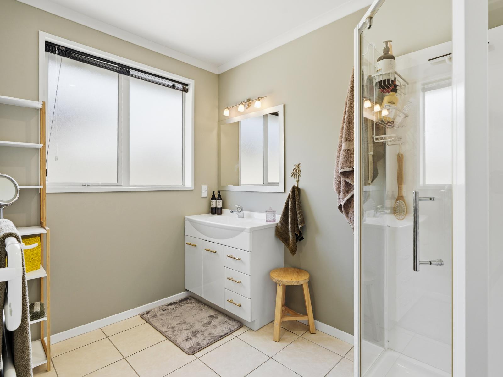 6B Reid Avenue, Mosgiel