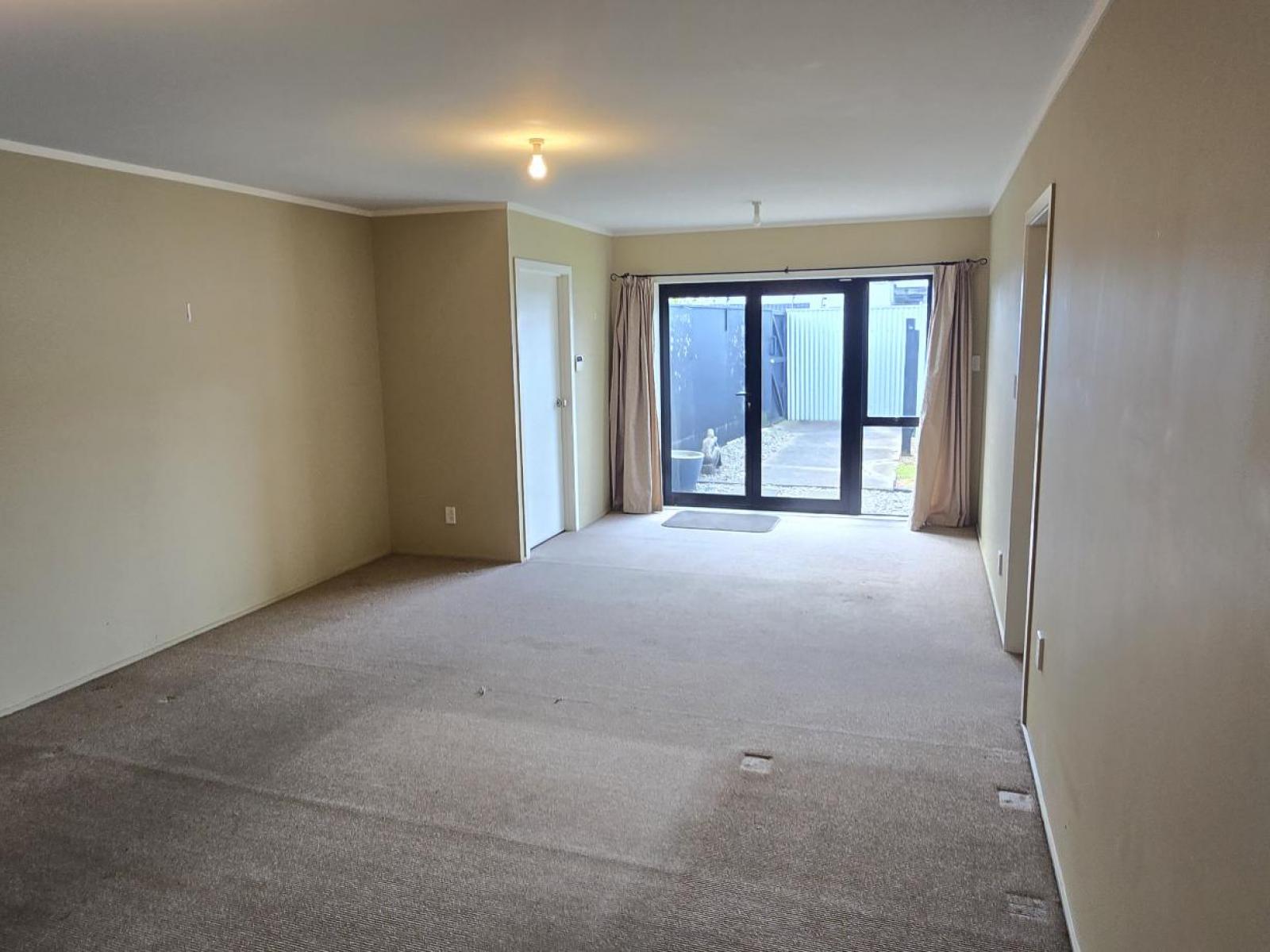 820 Tremaine Avenue, Central