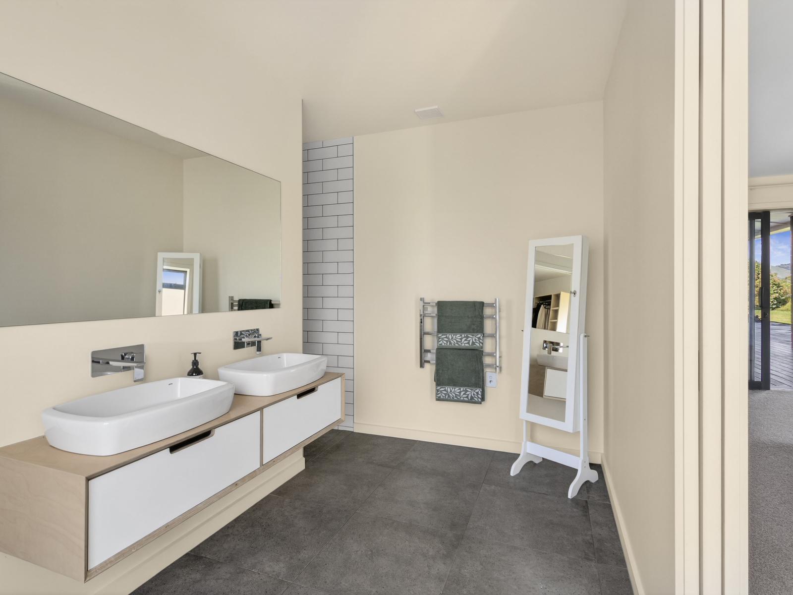 37 Jarrett Terrace, Cambridge