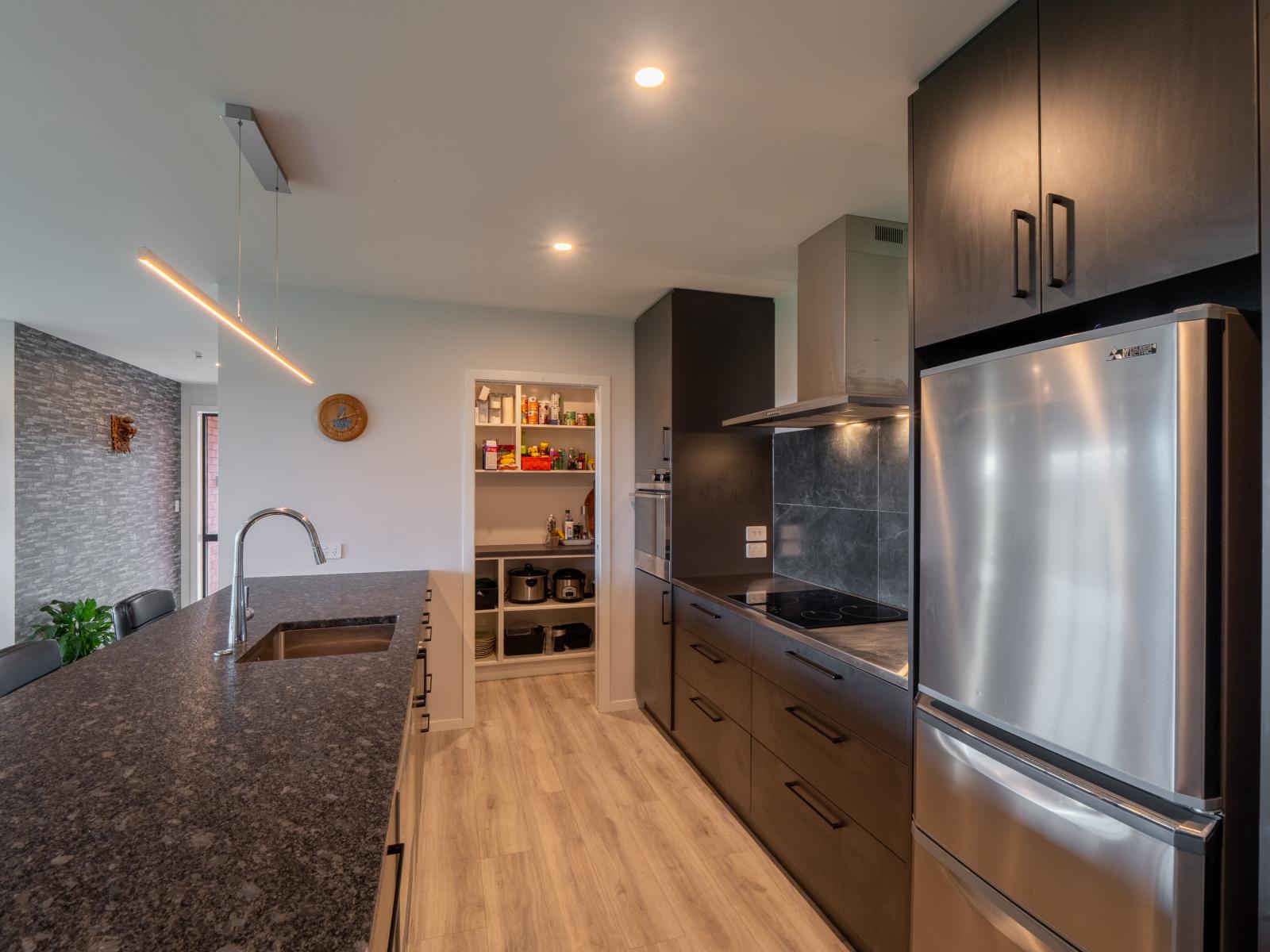 24 Chatham Rise, Seaward Bush