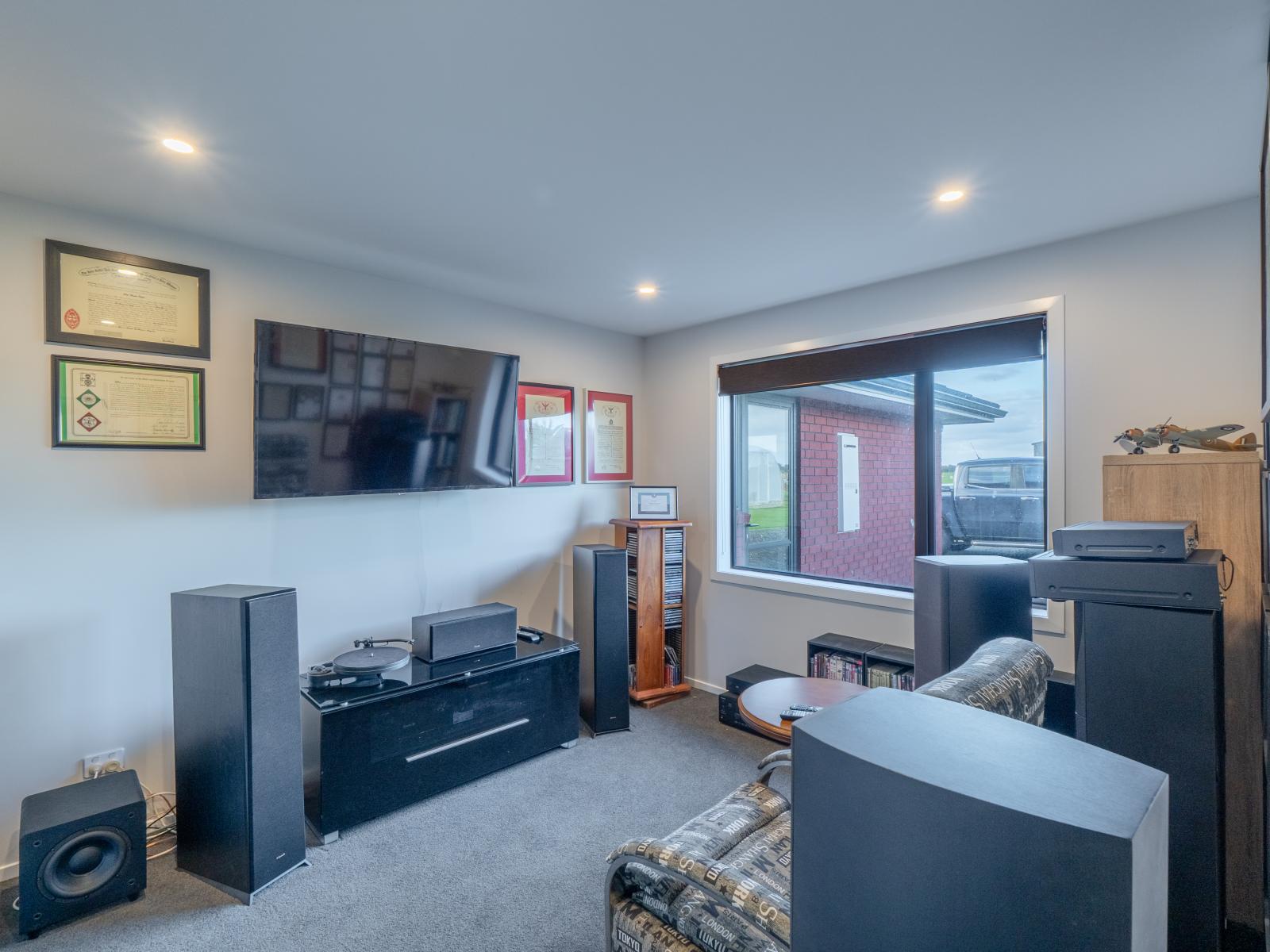 24 Chatham Rise, Seaward Bush