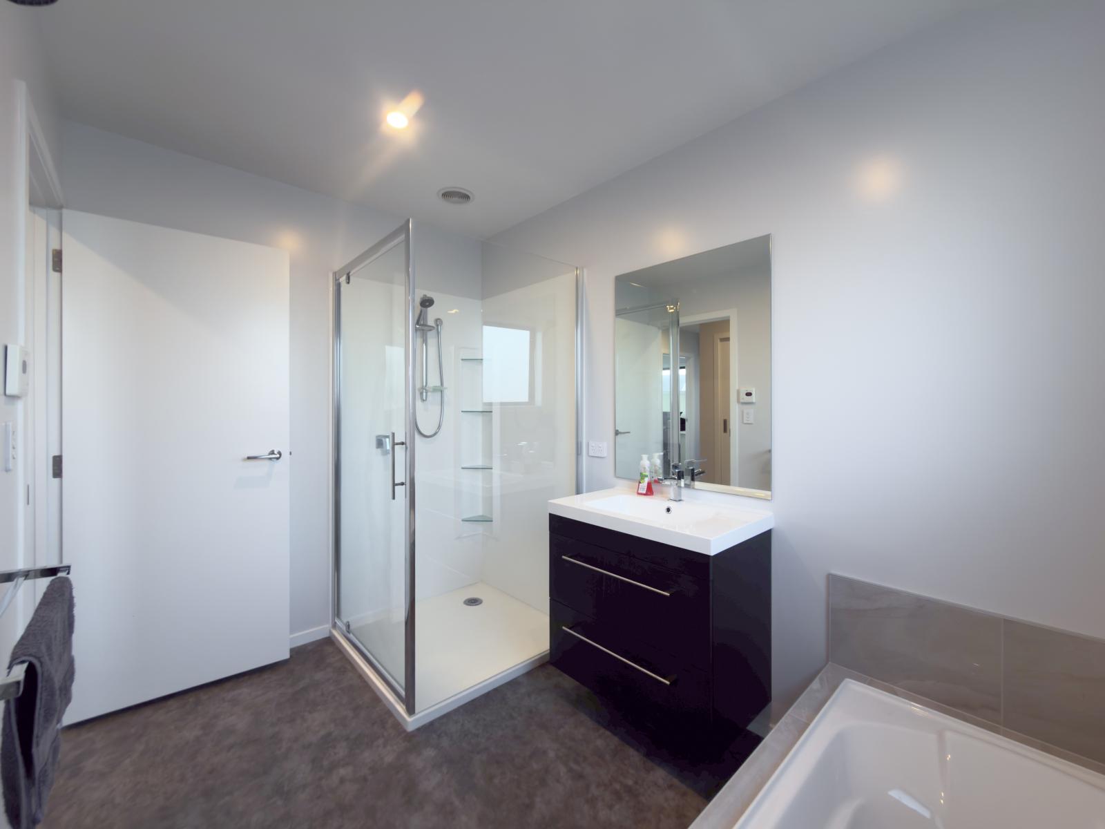 24 Chatham Rise, Seaward Bush