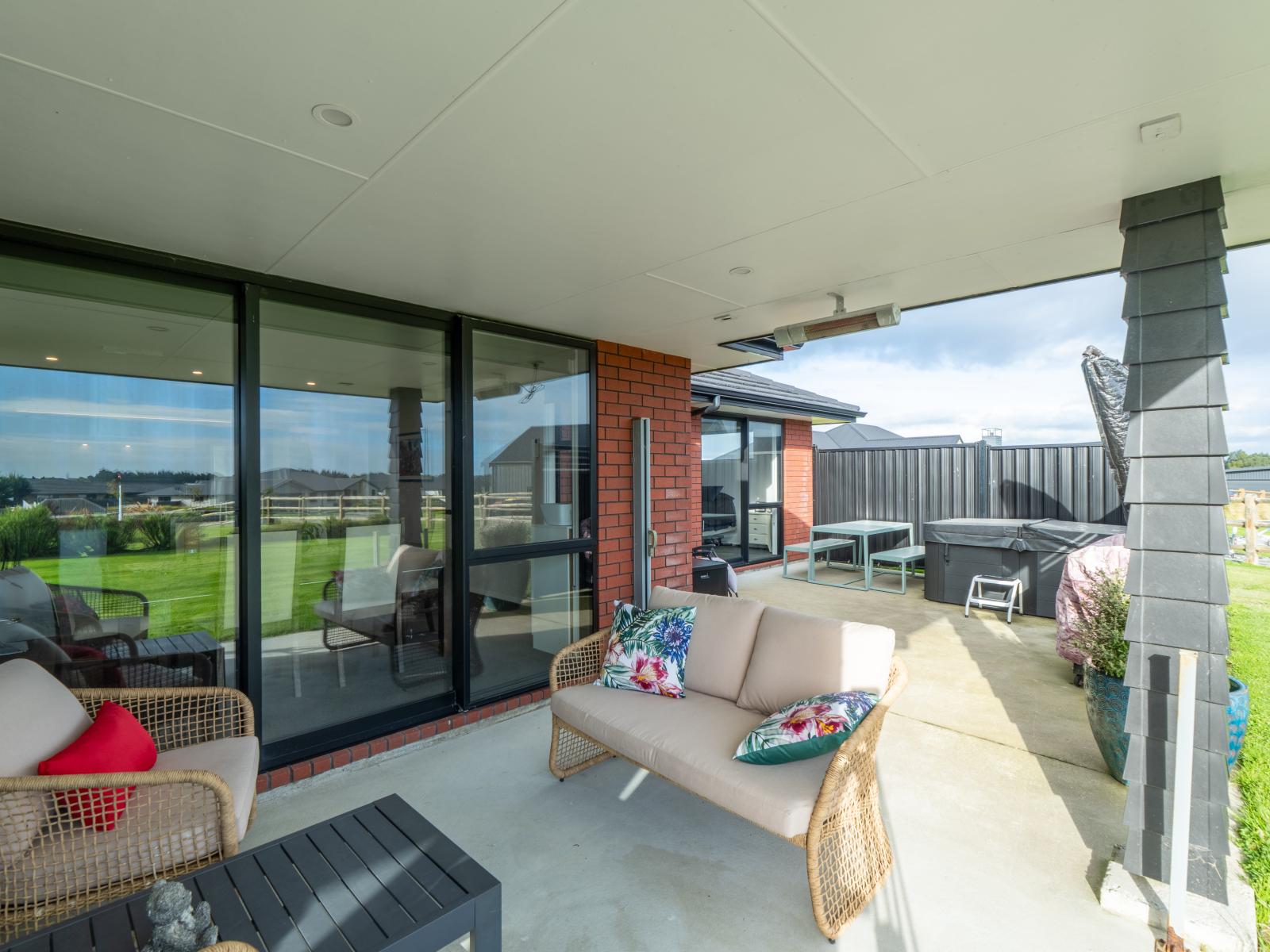 24 Chatham Rise, Seaward Bush