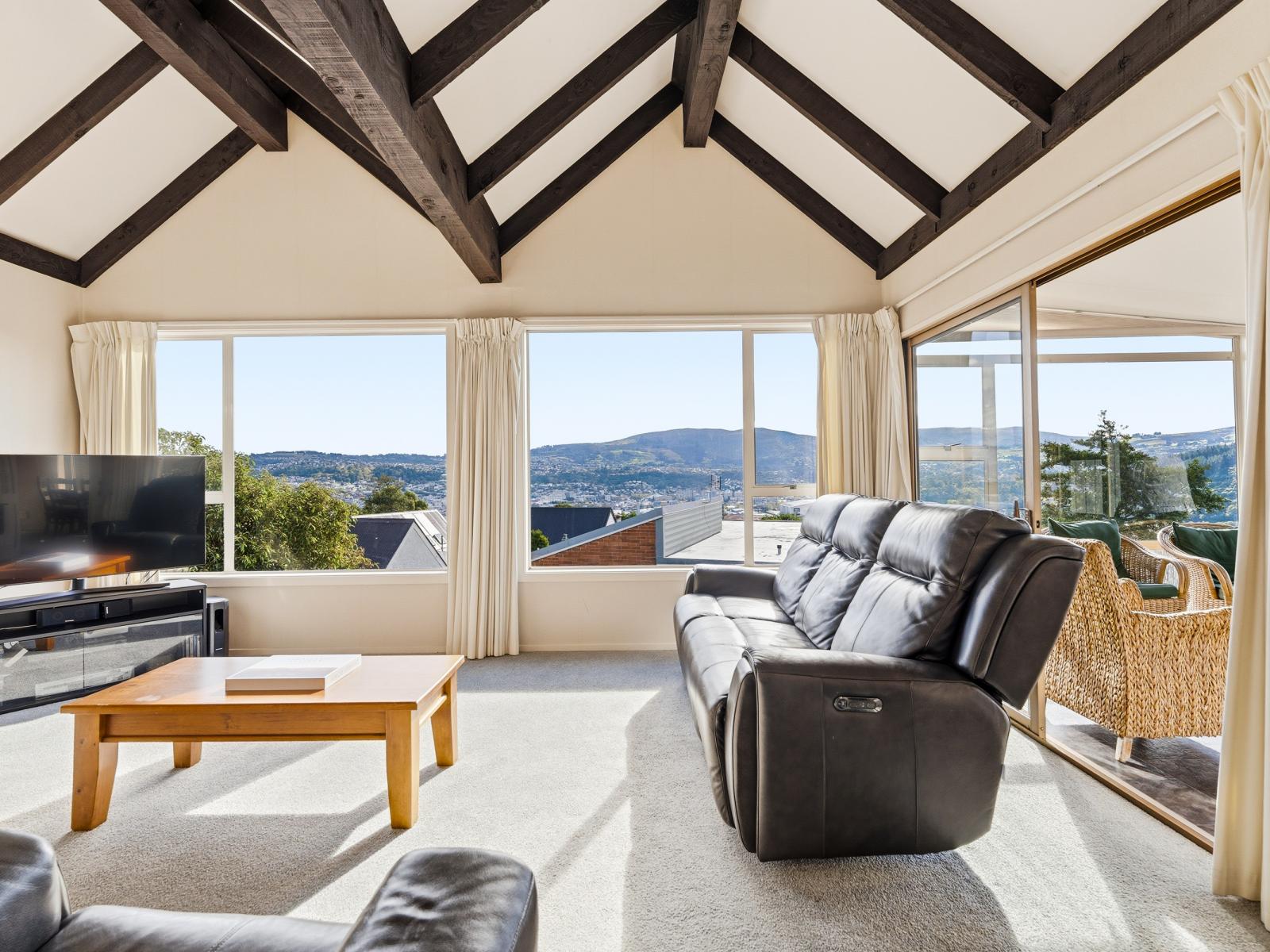 216 Larnach Road, Waverley