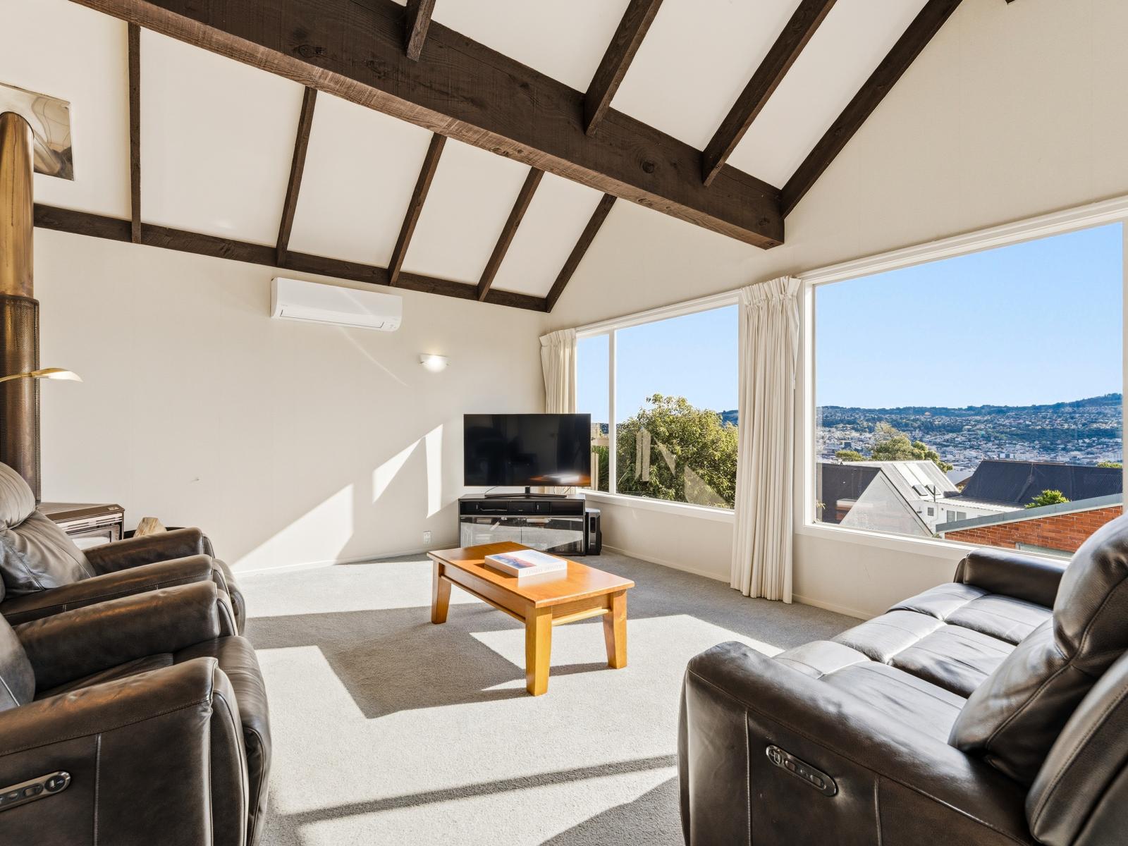 216 Larnach Road, Waverley