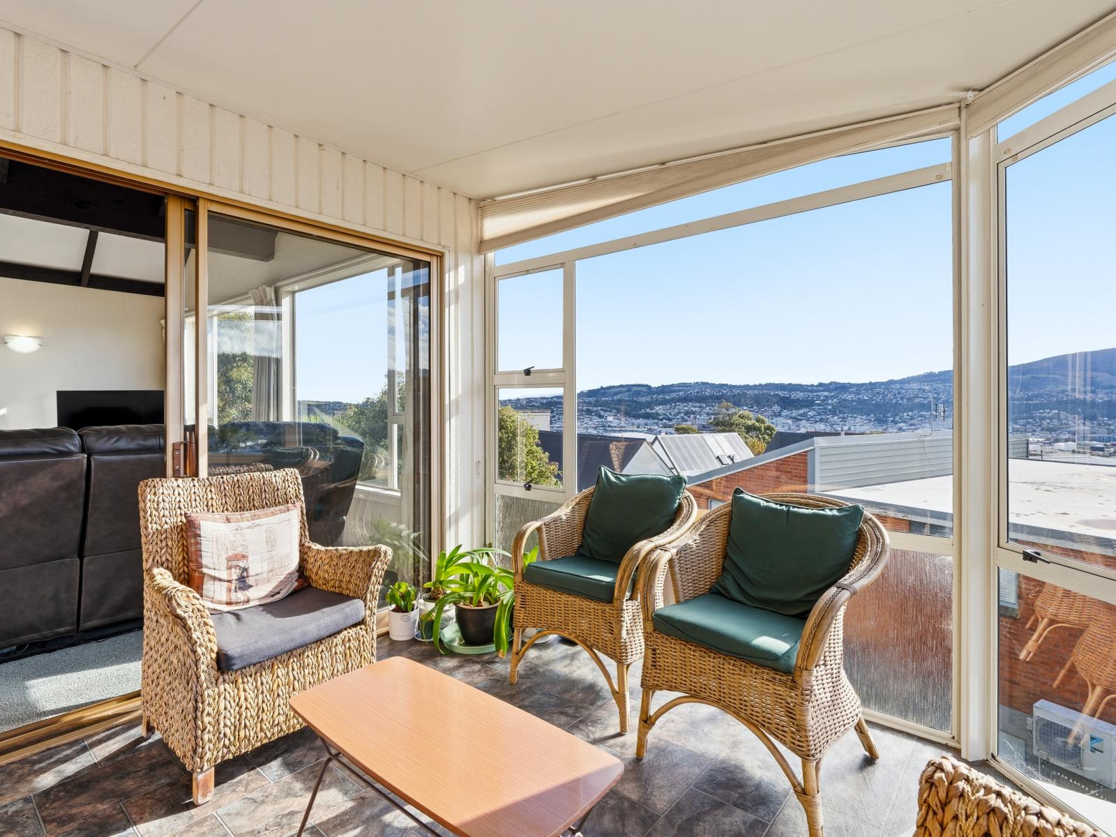 216 Larnach Road, Waverley