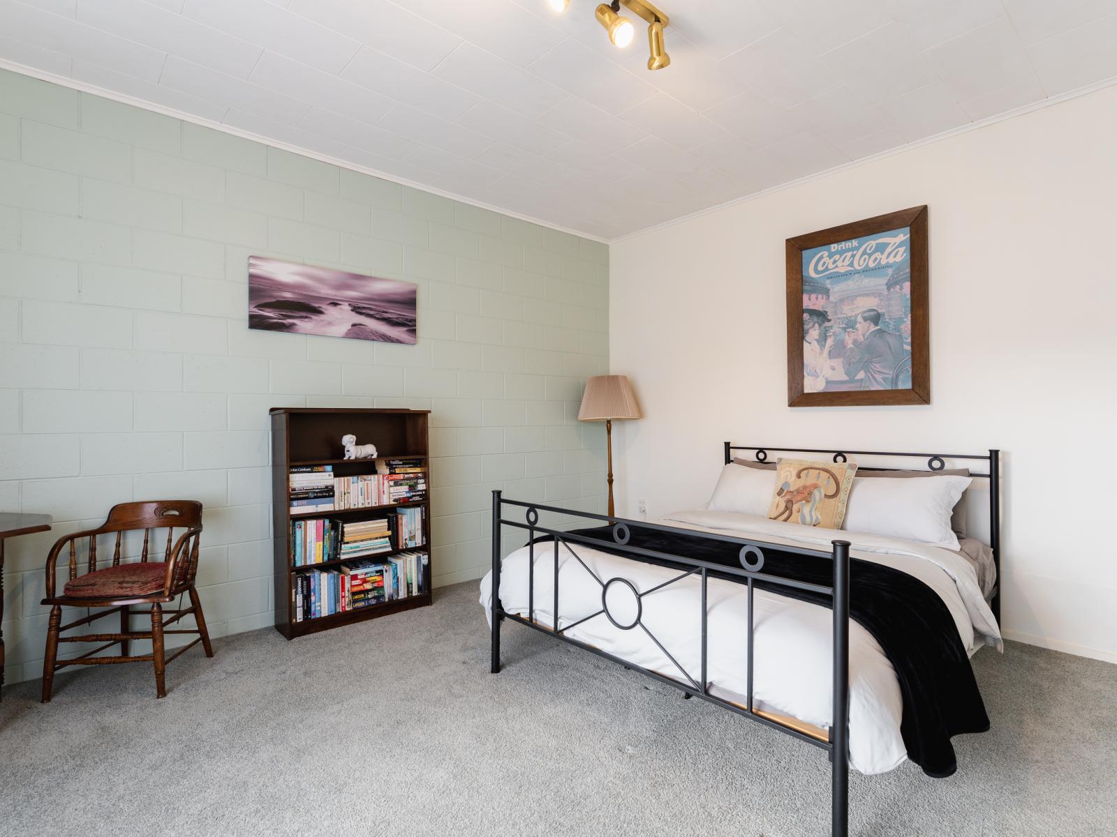 216 Larnach Road, Waverley