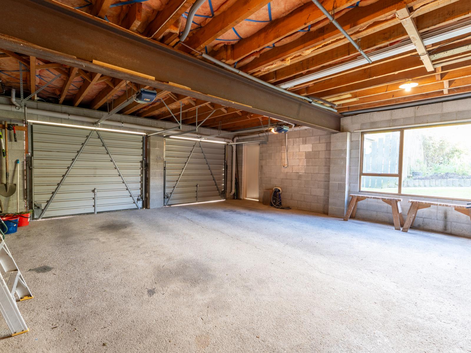 216 Larnach Road, Waverley