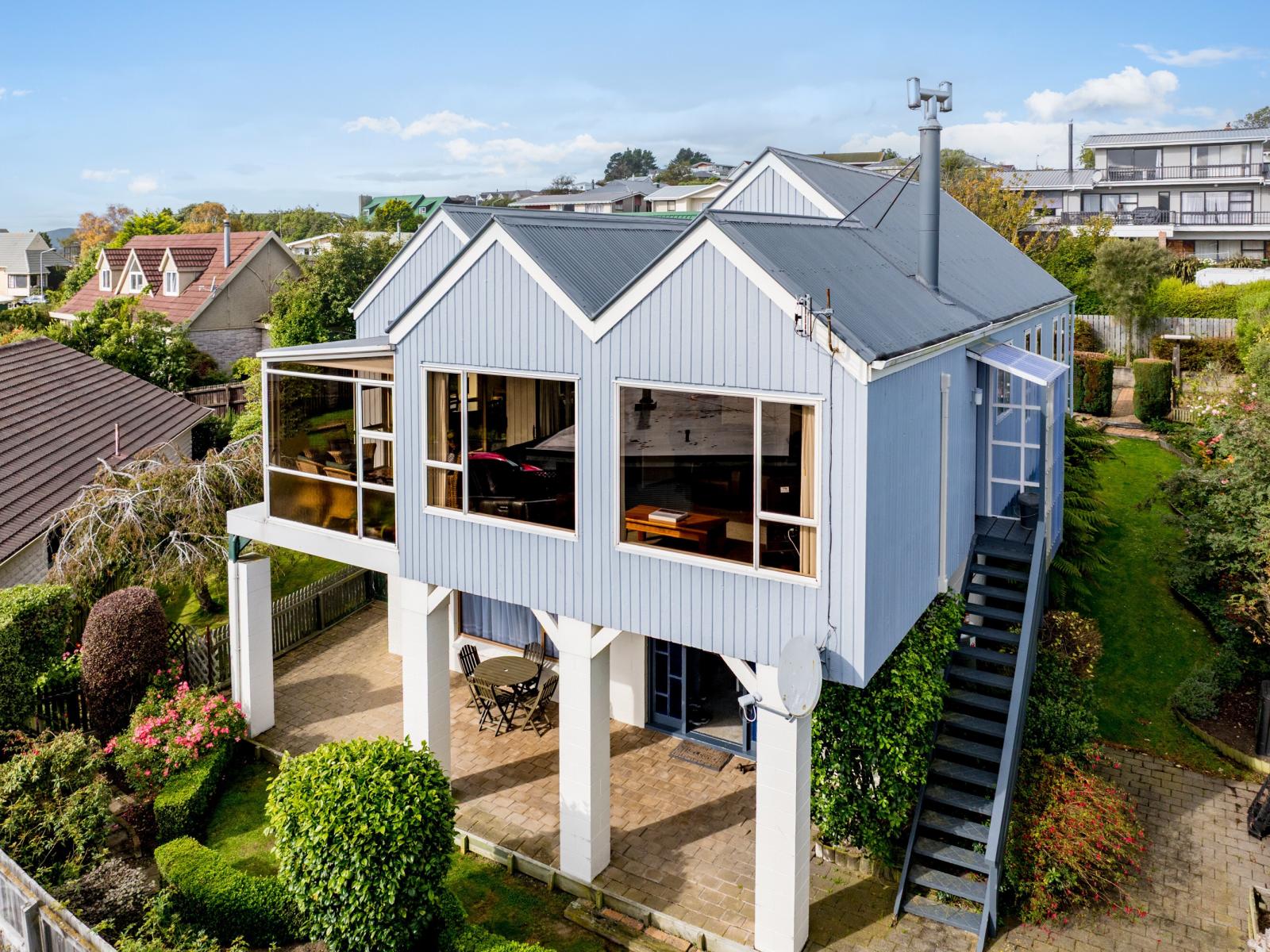 216 Larnach Road, Waverley