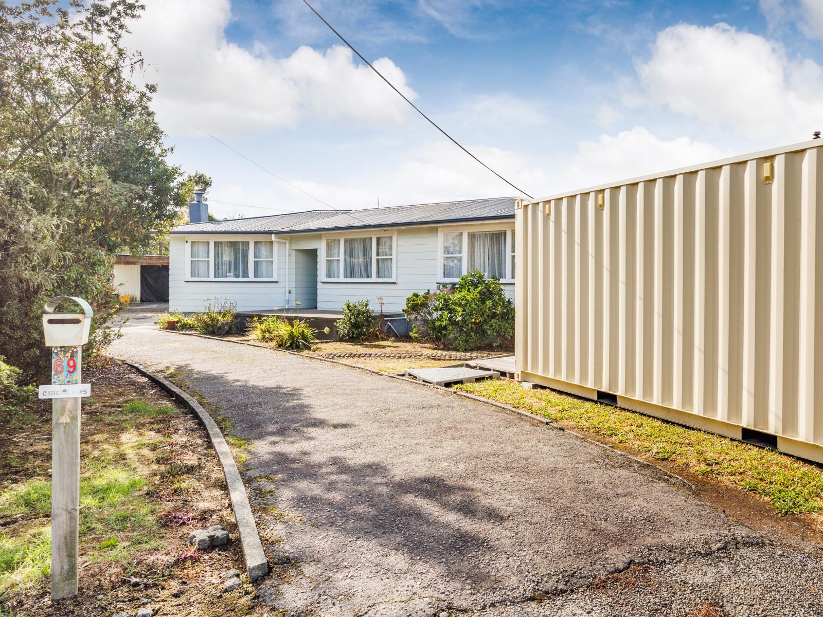 69 Hedges Street, Sanson