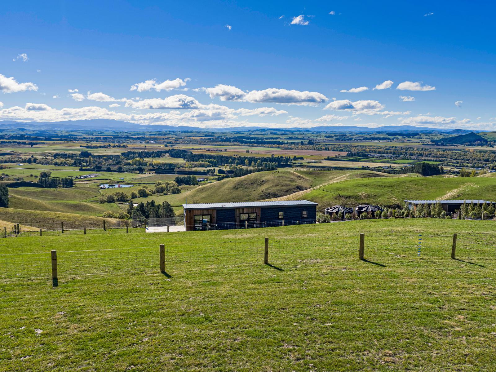 190, 192, 194 Whakapirau Road, Maraekakaho