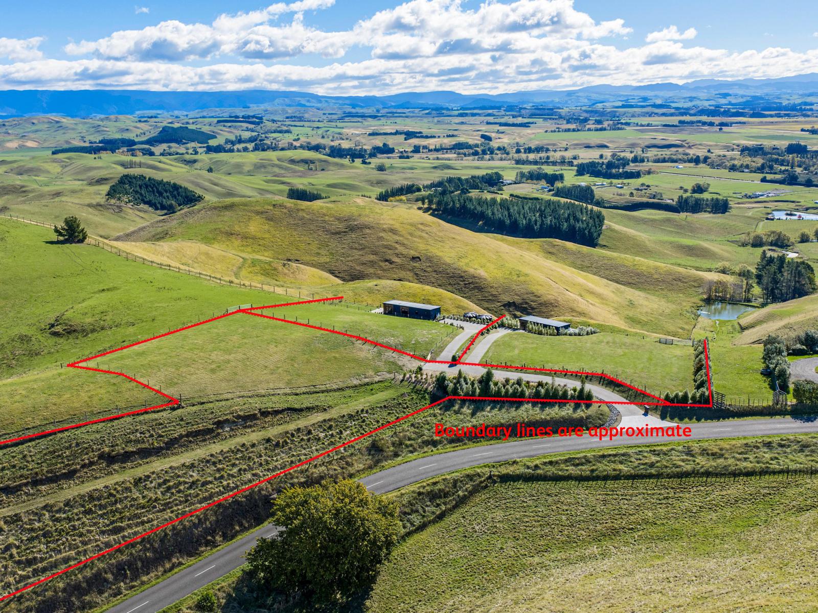 190, 192, 194 Whakapirau Road, Maraekakaho