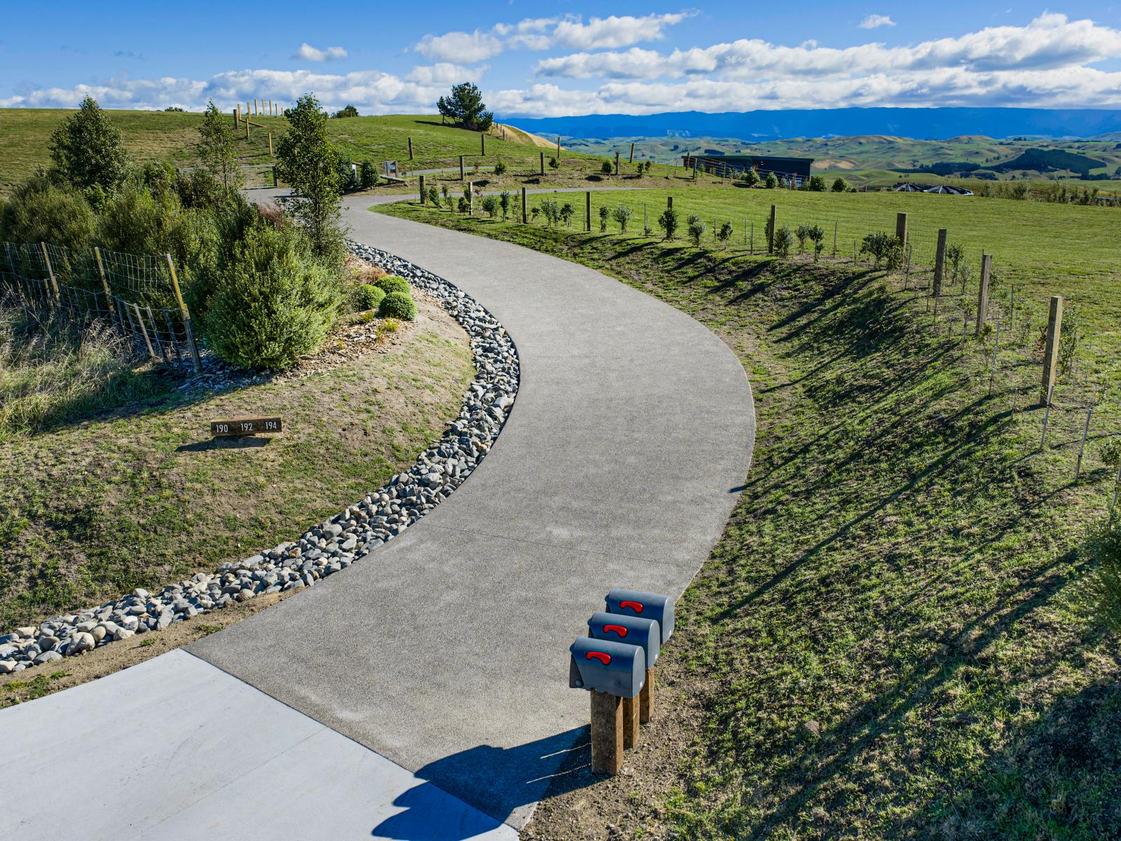 190, 192, 194 Whakapirau Road, Maraekakaho