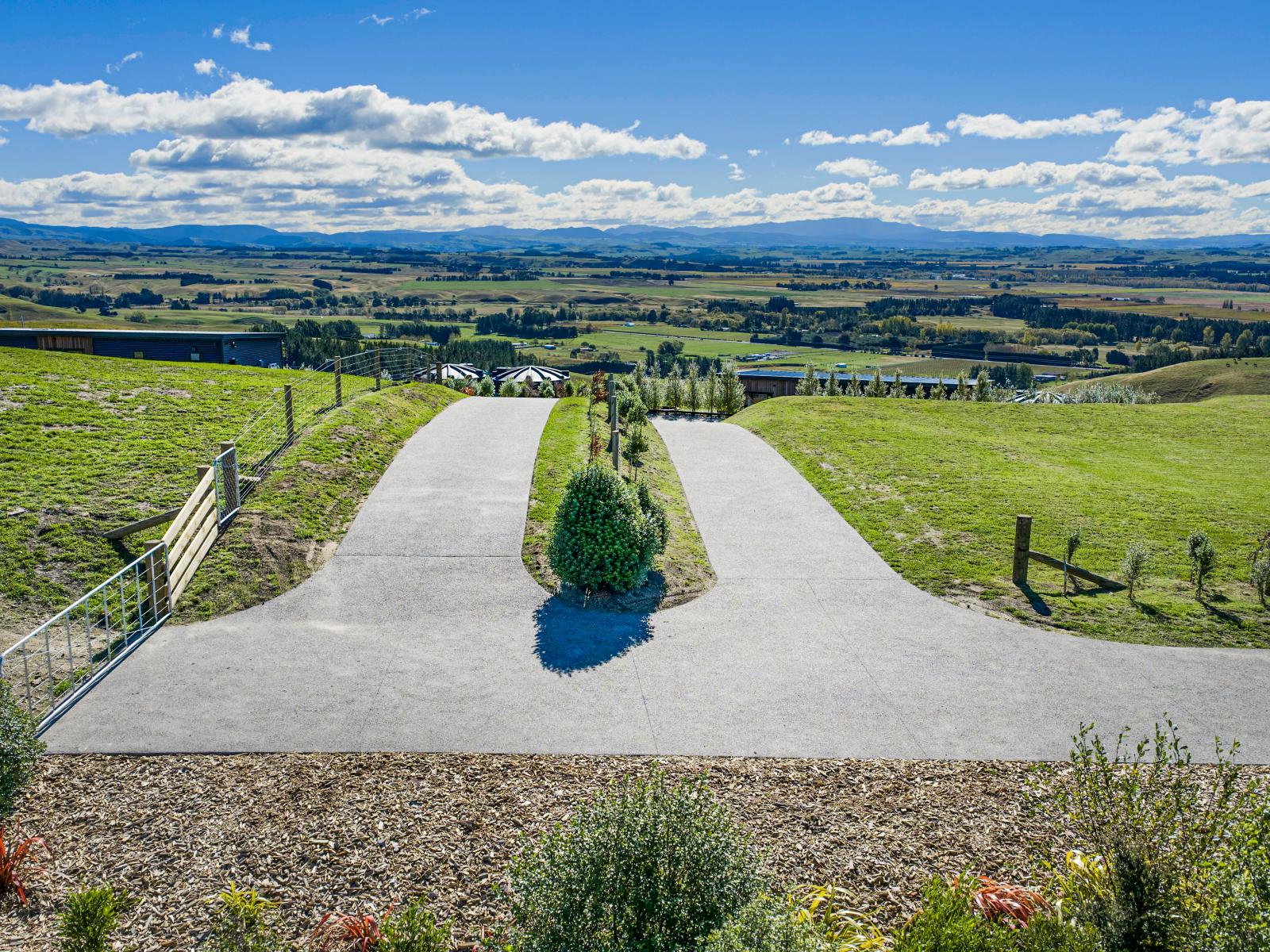 190, 192, 194 Whakapirau Road, Maraekakaho