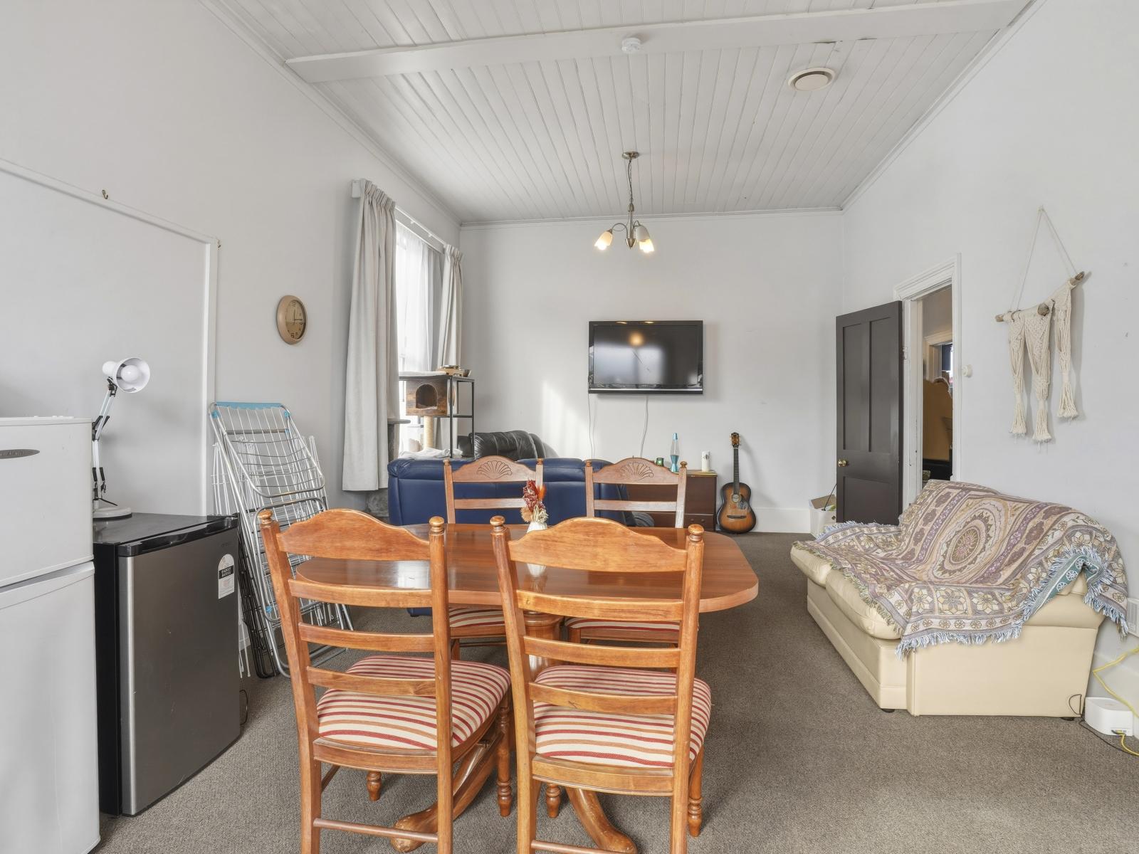 76 Bay View Road, South Dunedin