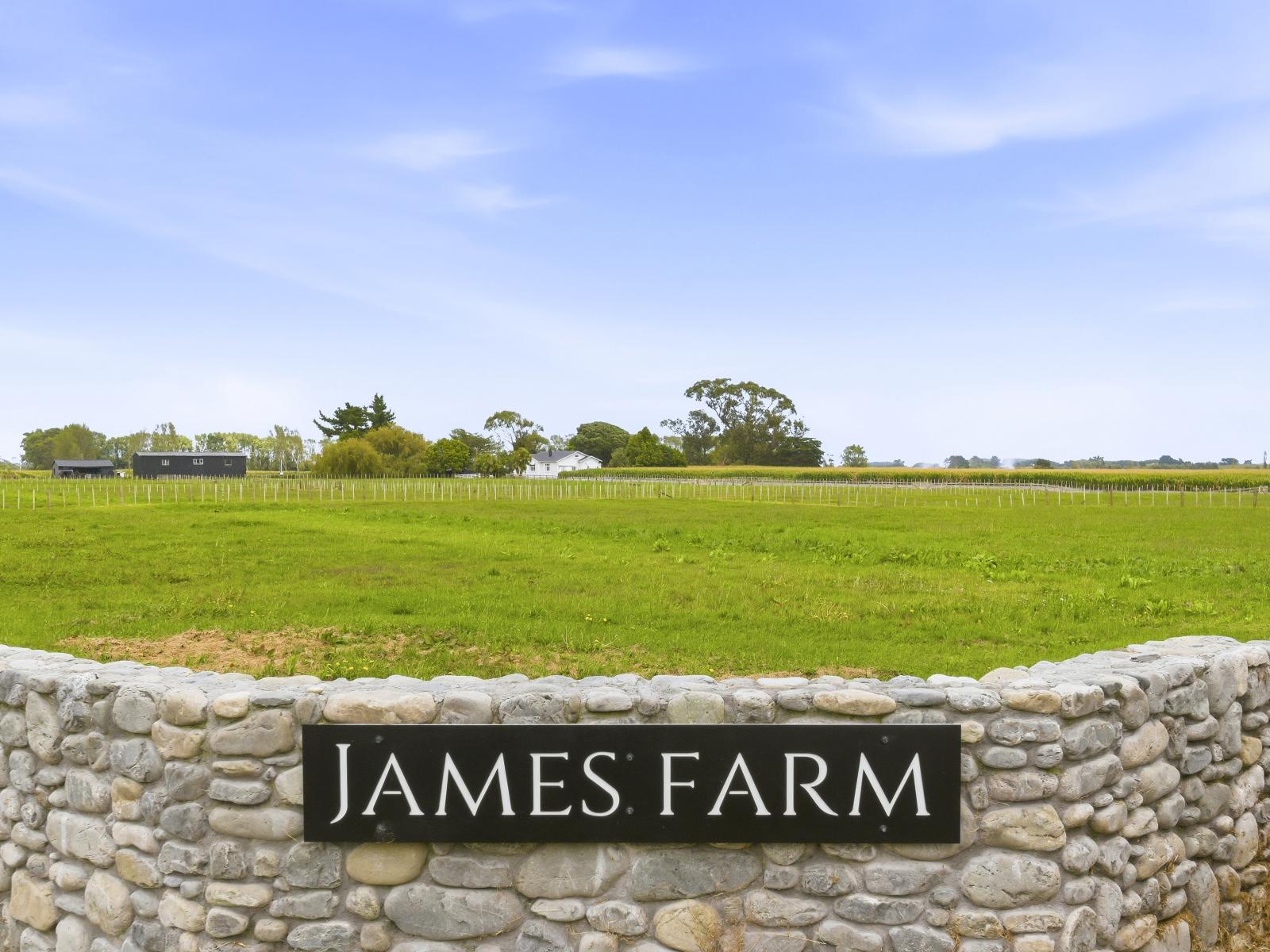 223 Kuku Beach Road and James Farm Lane, Levin
