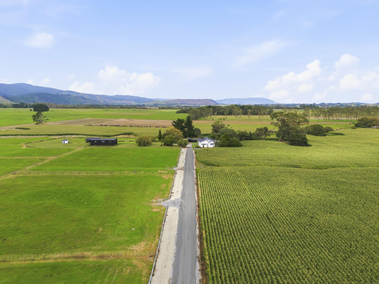 223 Kuku Beach Road and James Farm Lane, Levin