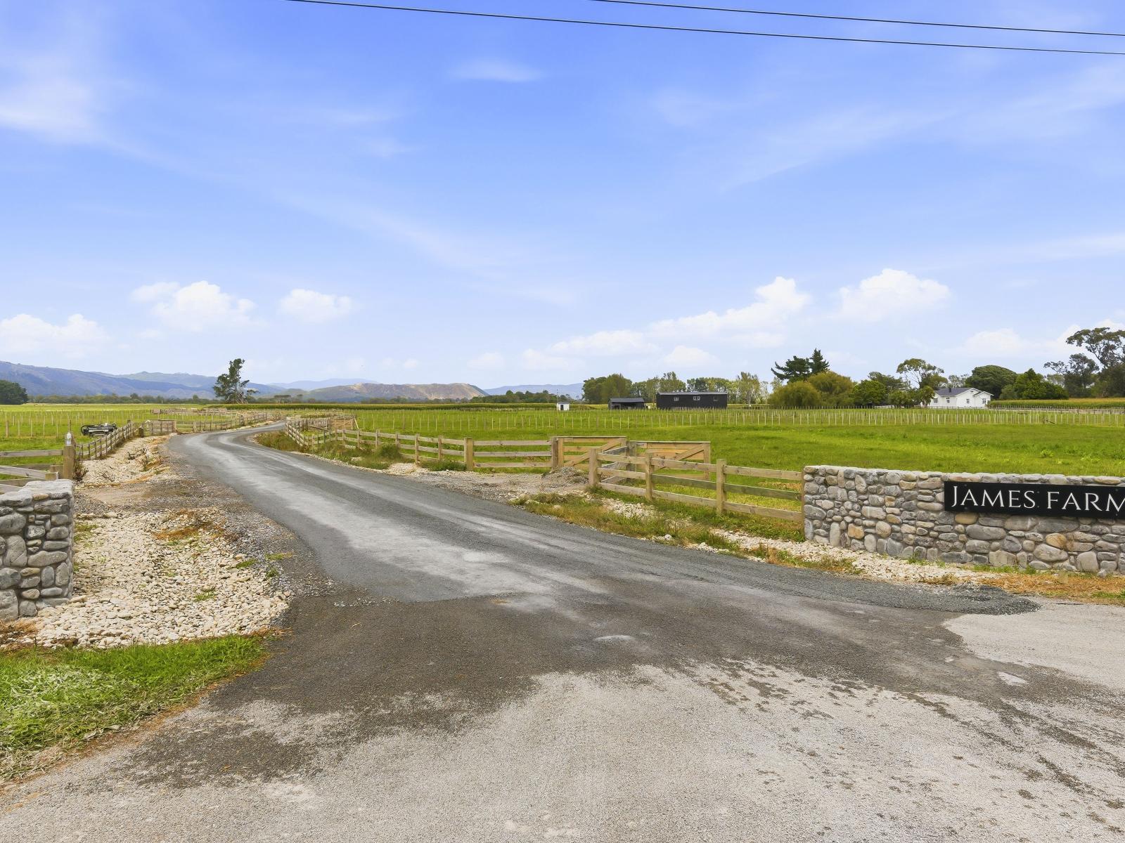 223 Kuku Beach Road and James Farm Lane, Levin