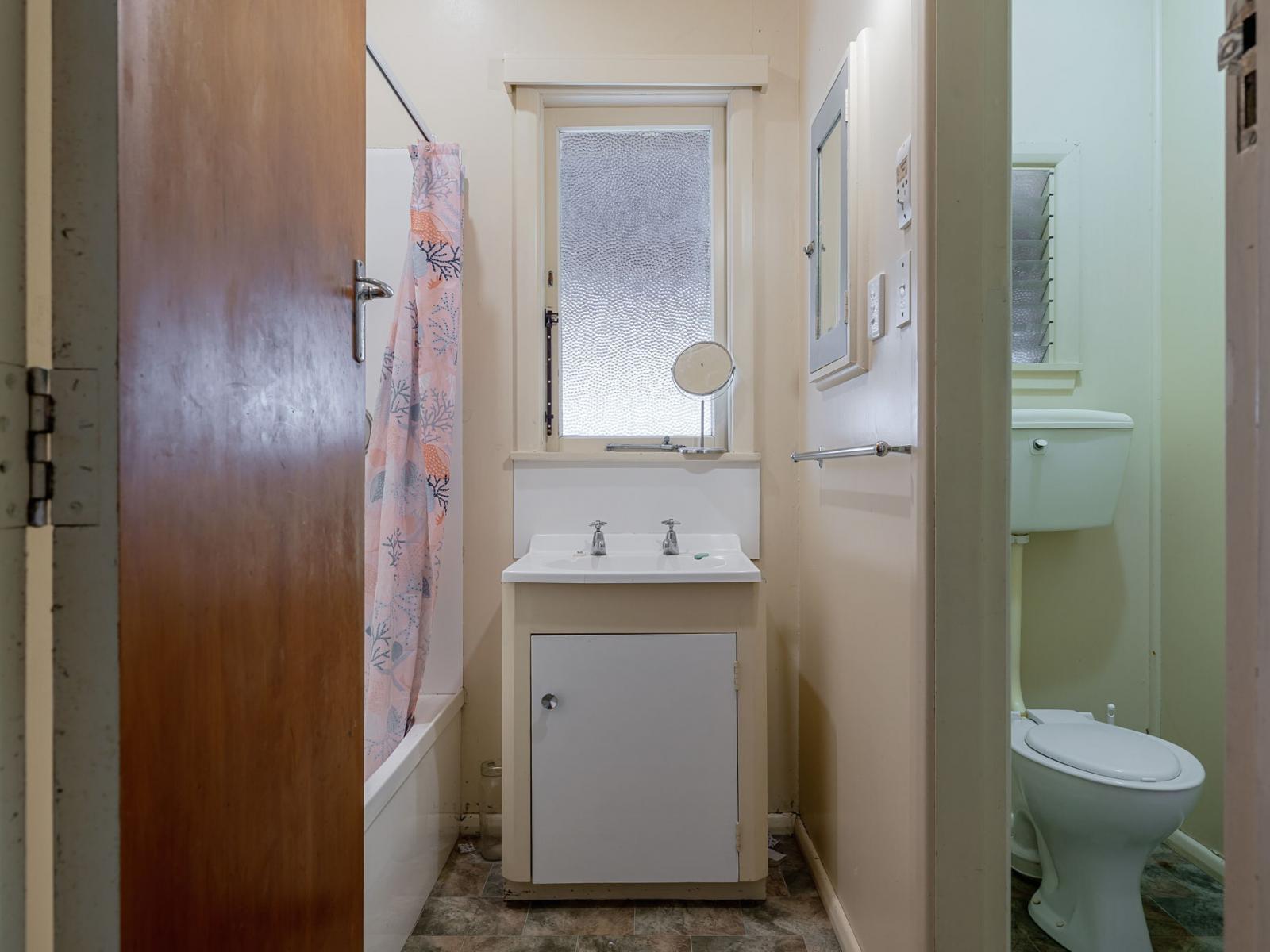 51 and 51A Moa Street, Taihape