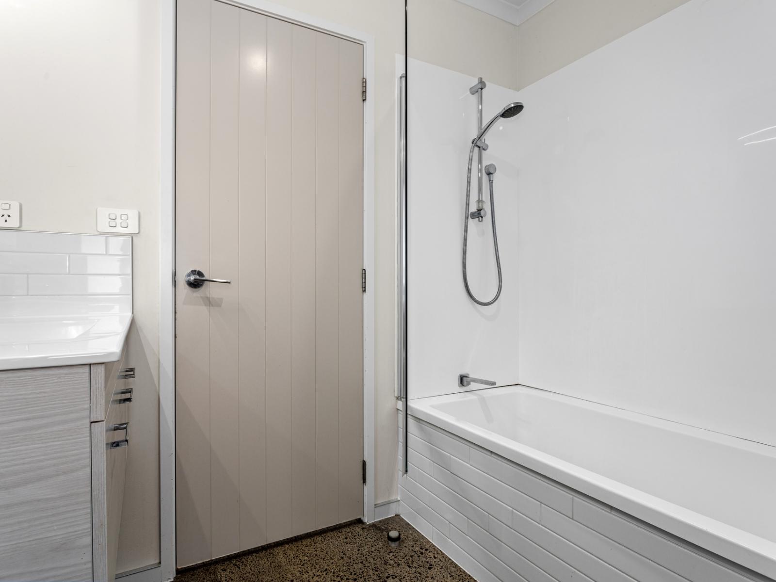 32F Bunyan Road, Coastlands