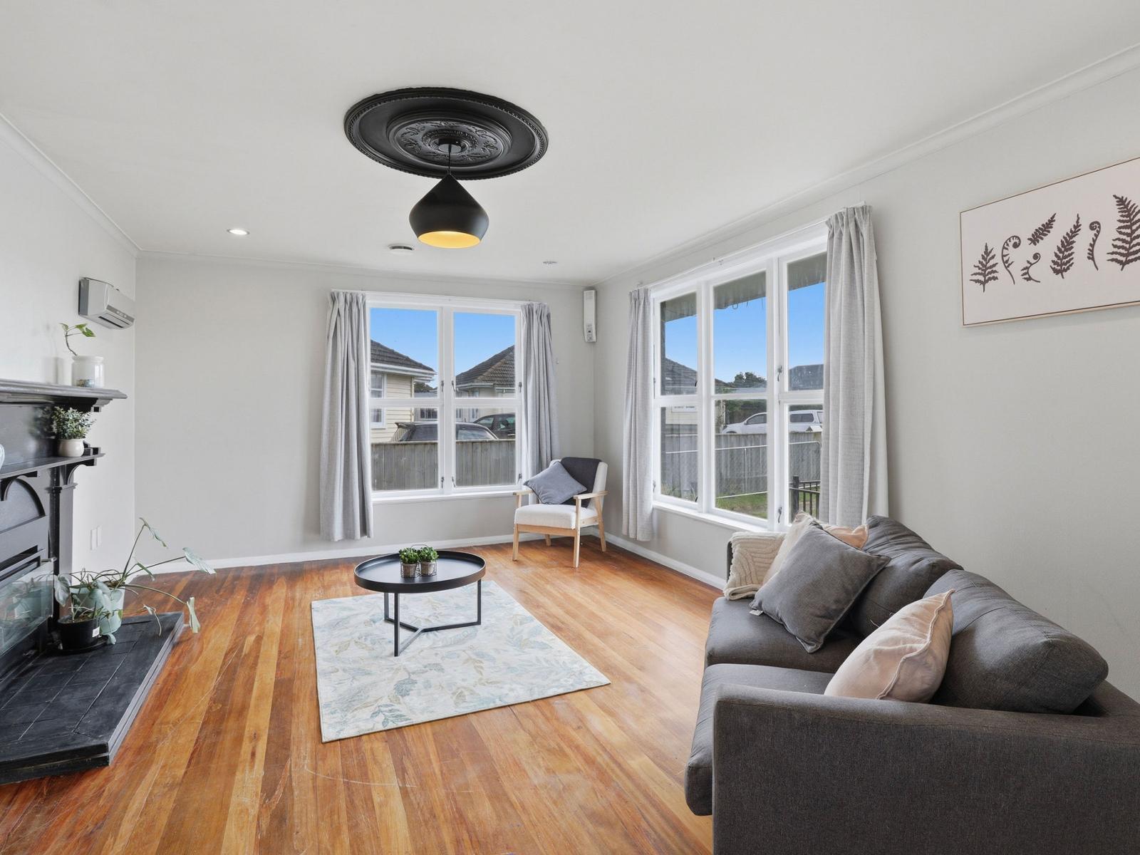 5 Deem Place, Tawhero