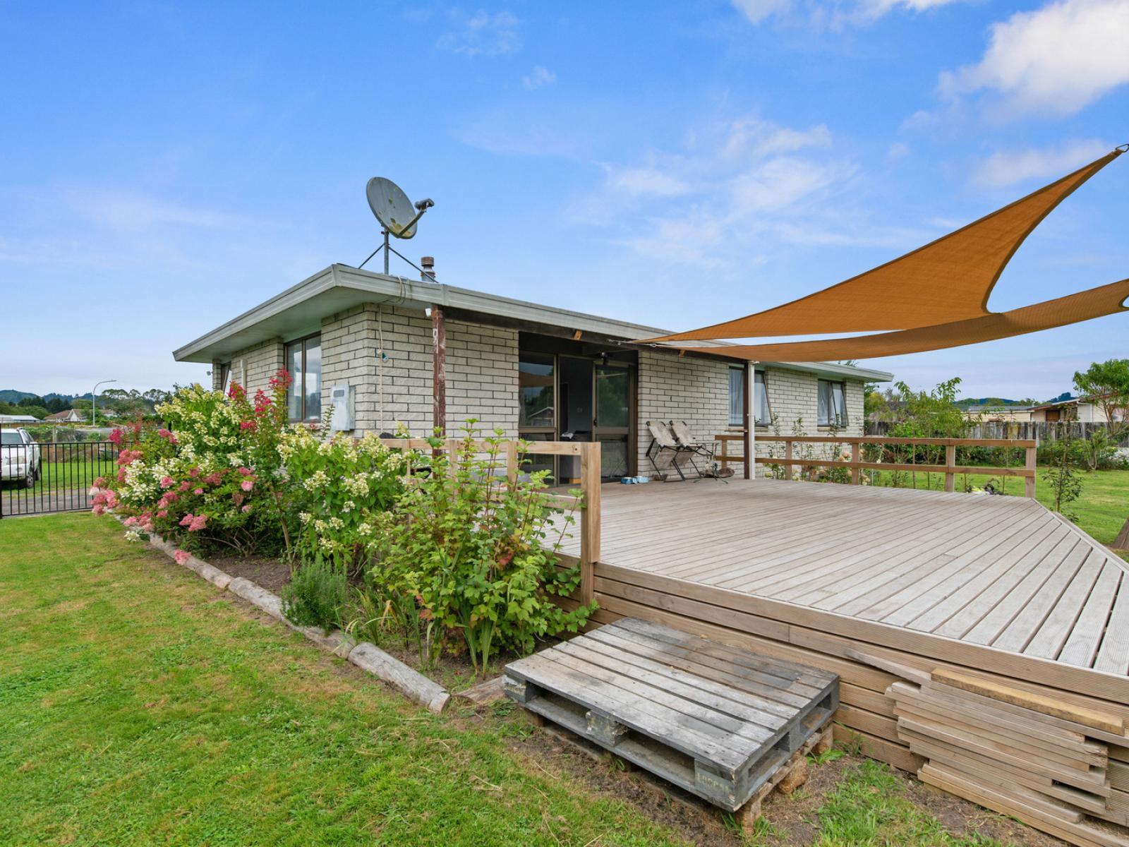 7,9,11 Kahikatea Street, Murupara