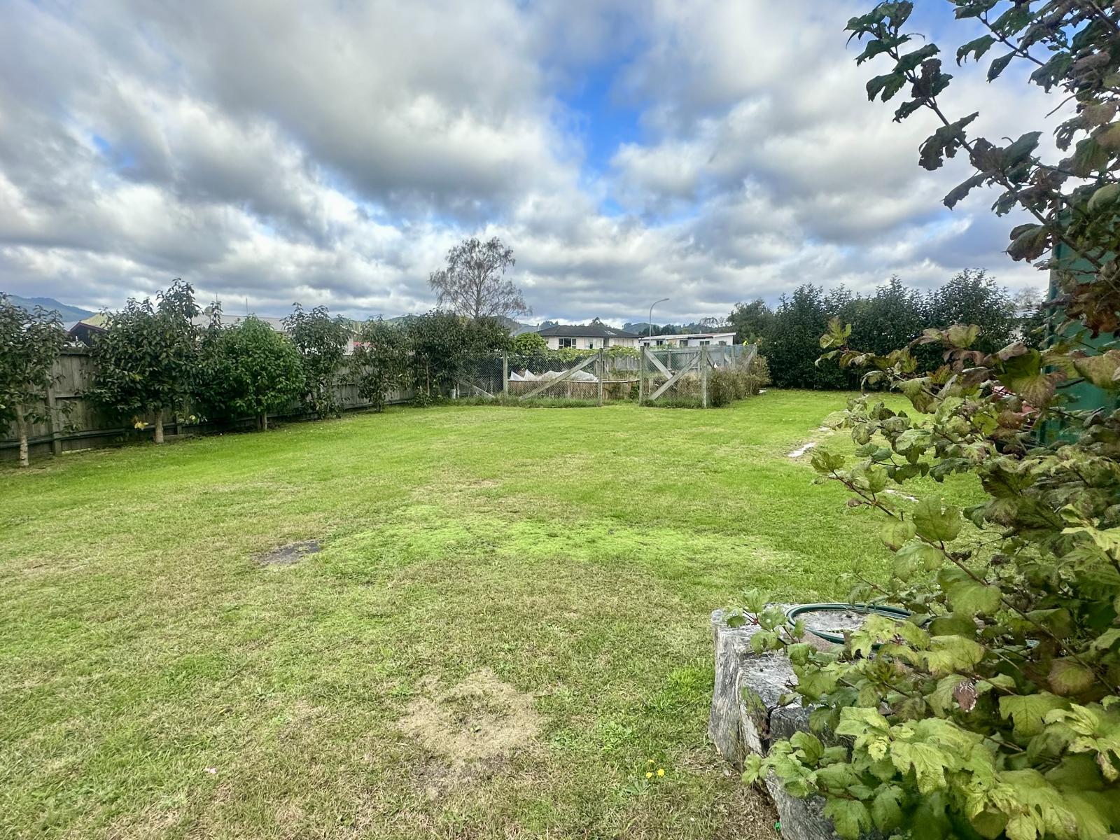 7,9,11 Kahikatea Street, Murupara