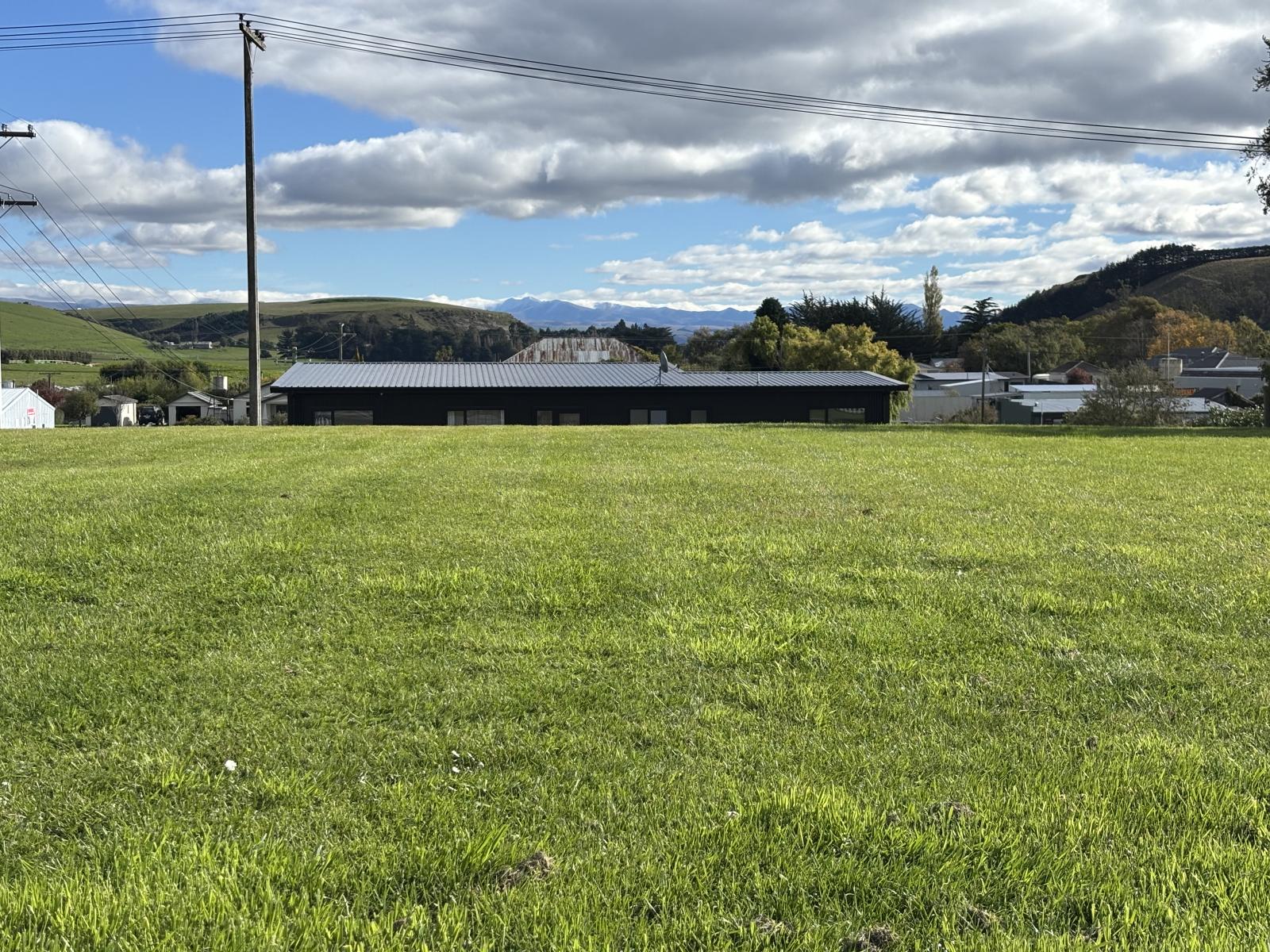 8 Percy Street, Weston