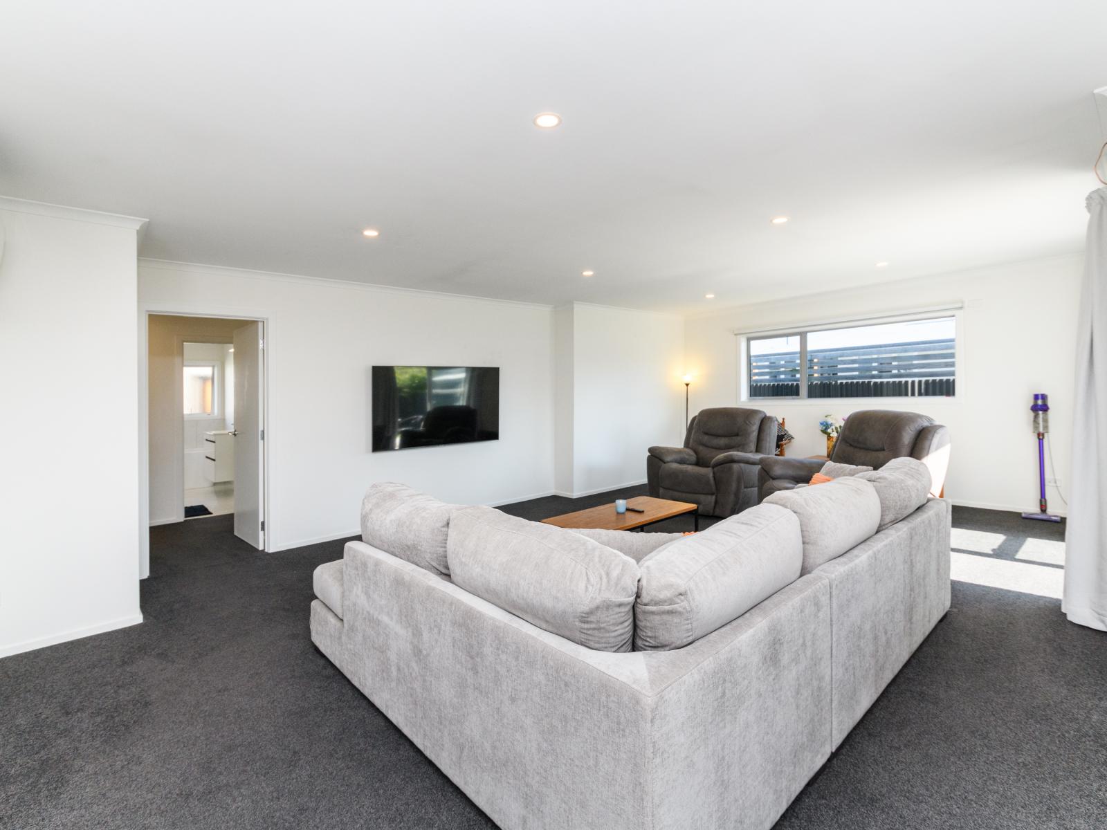 98 Ferguson Street, West End