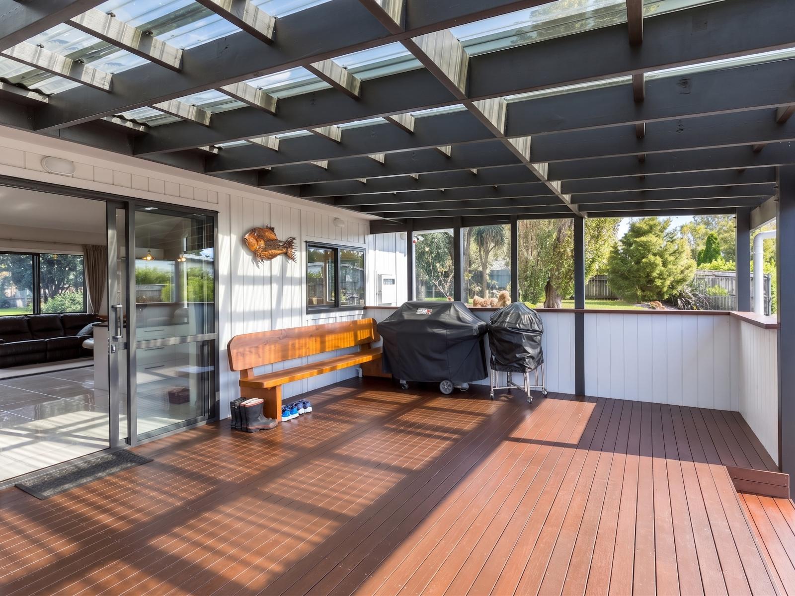 2 Orion Way, Featherston