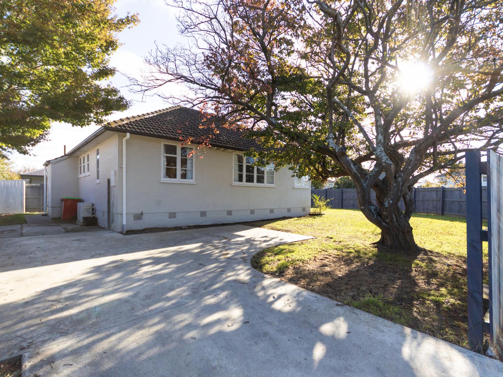 2 Forth Terrace, Roslyn