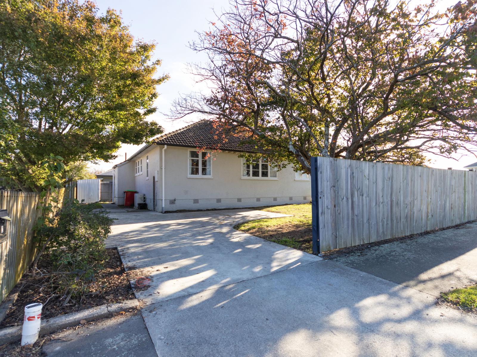 2 Forth Terrace, Roslyn