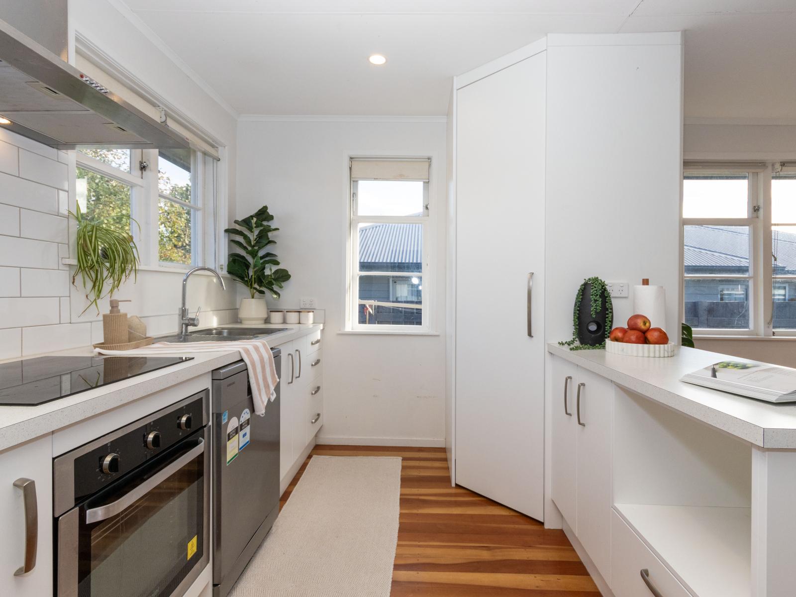 2 Forth Terrace, Roslyn