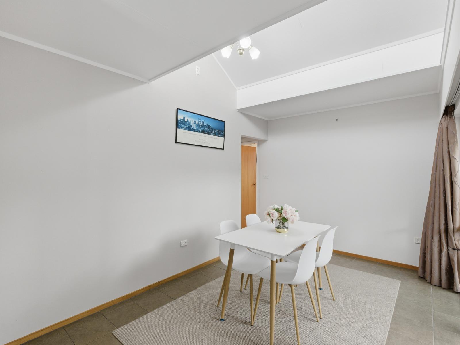 15A Brassey Road, St Johns Hill