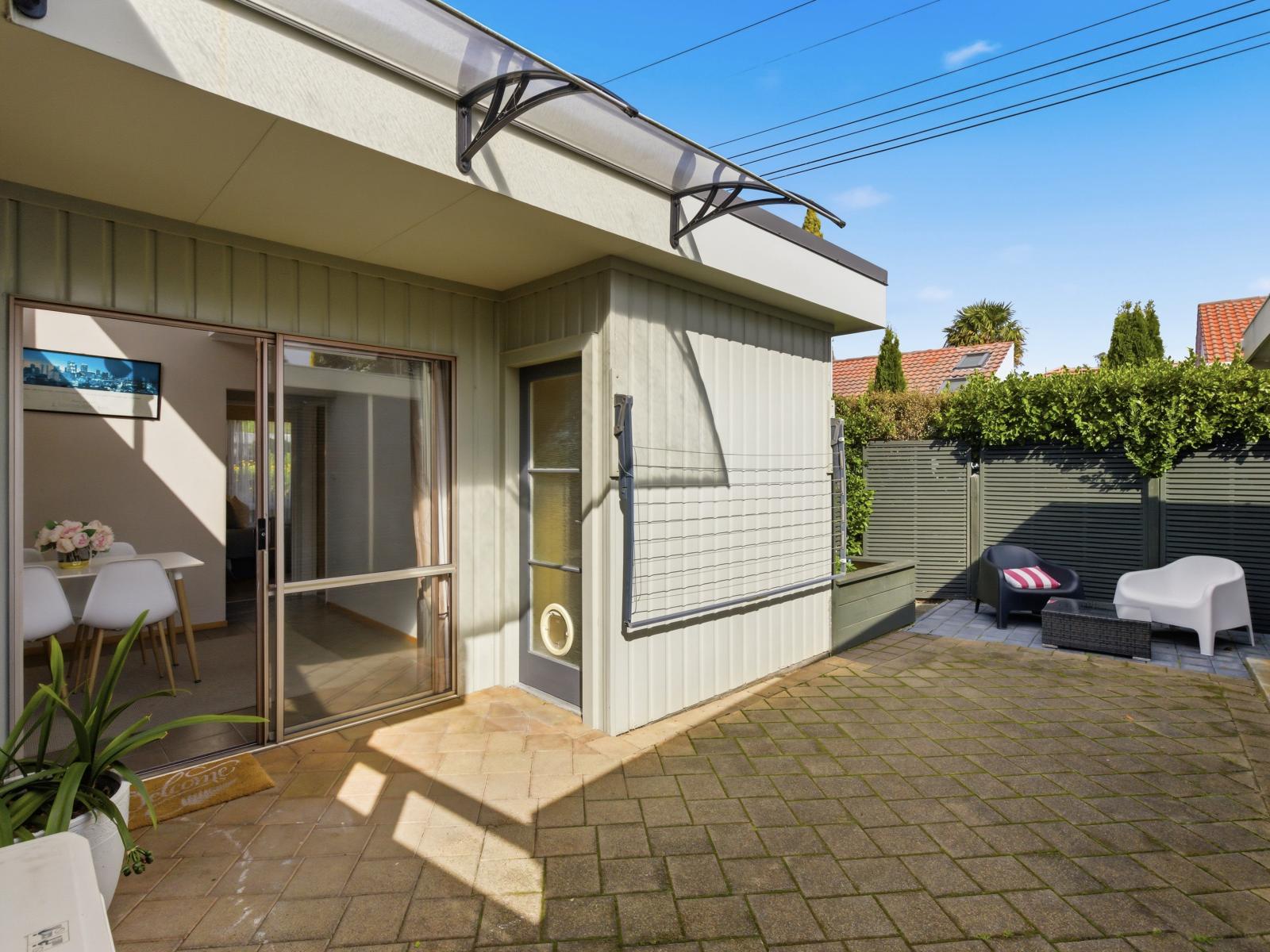 15A Brassey Road, St Johns Hill