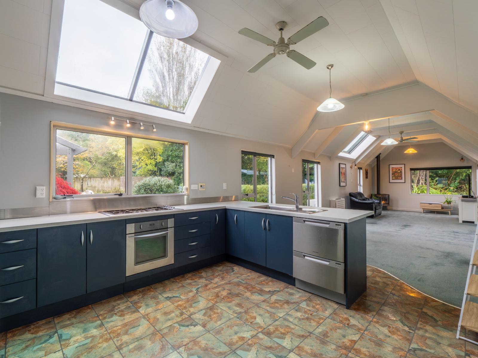 83 Marama Avenue North, Otatara