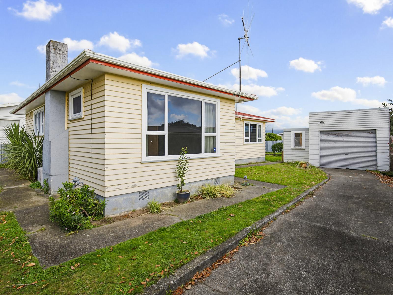12 Cargill Street, Levin