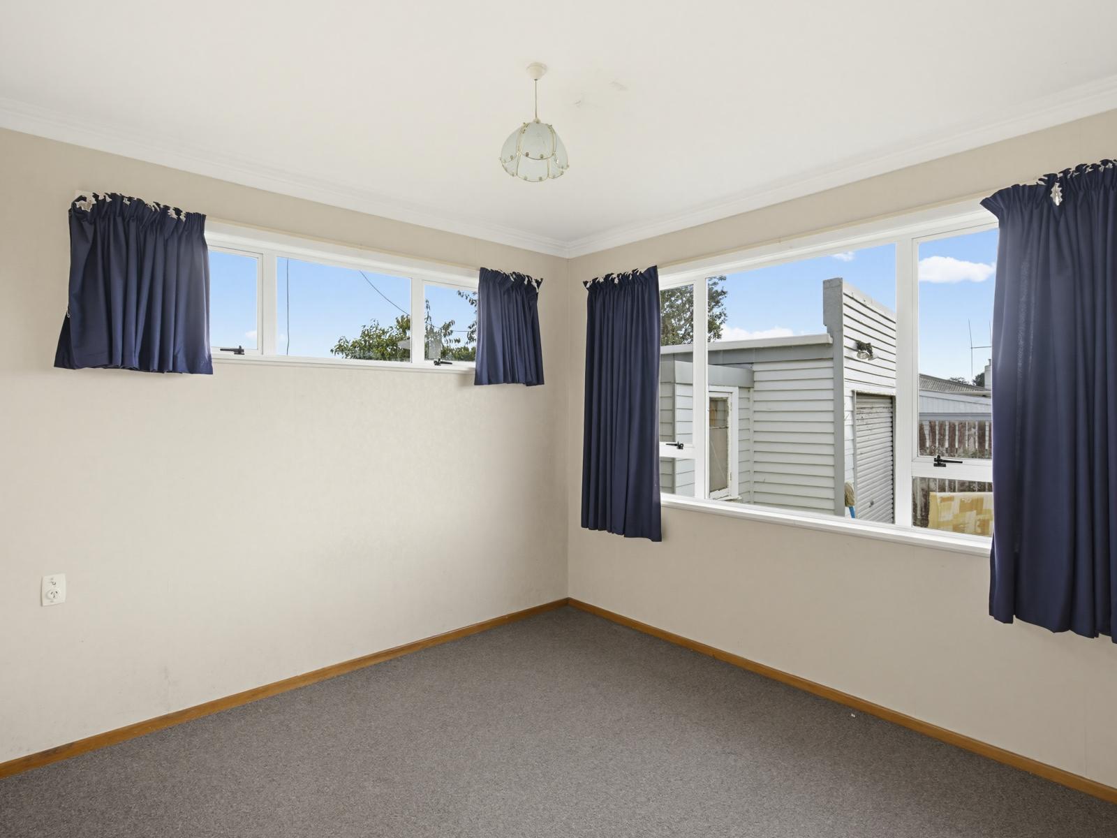 12 Cargill Street, Levin