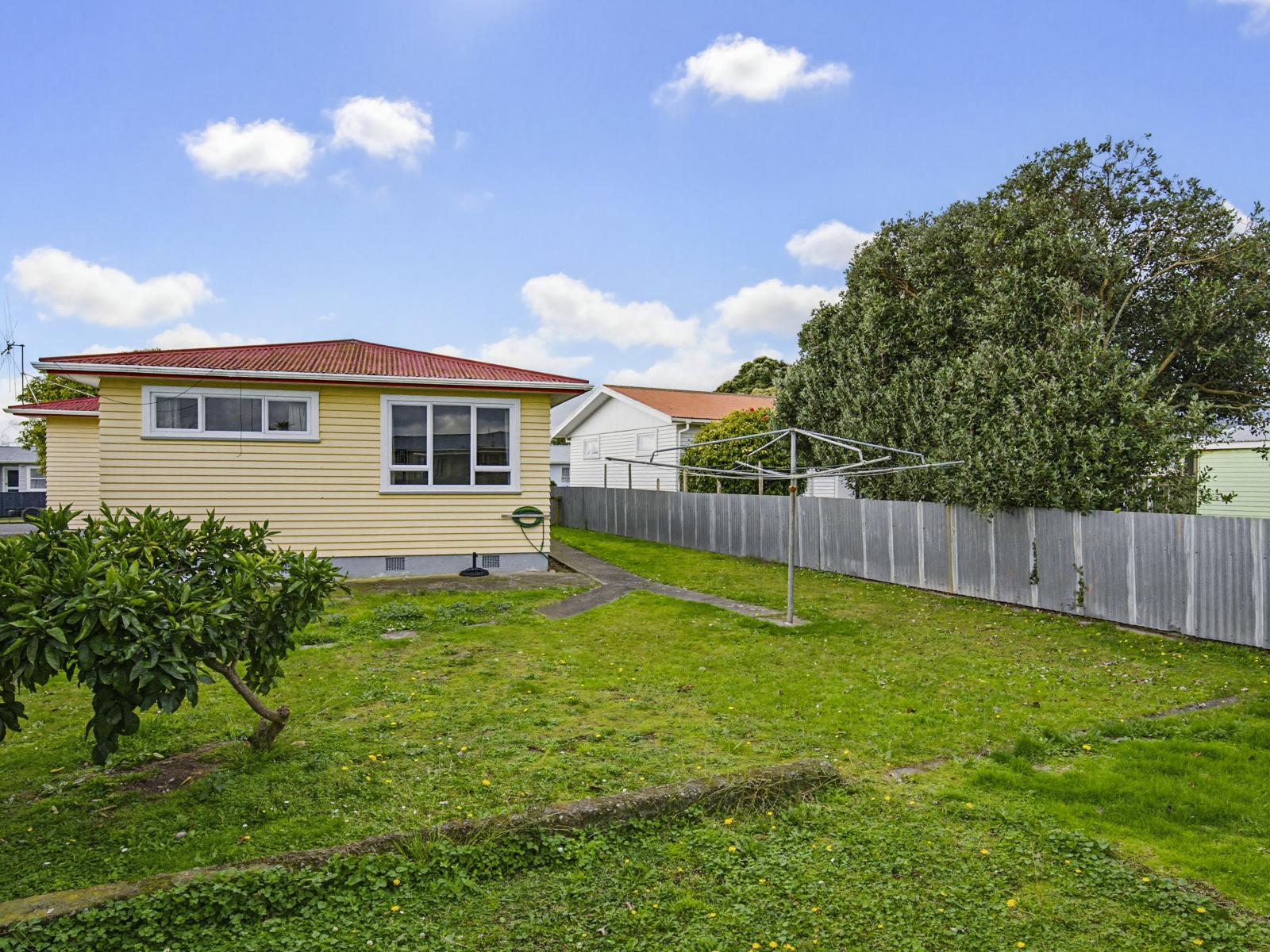 12 Cargill Street, Levin