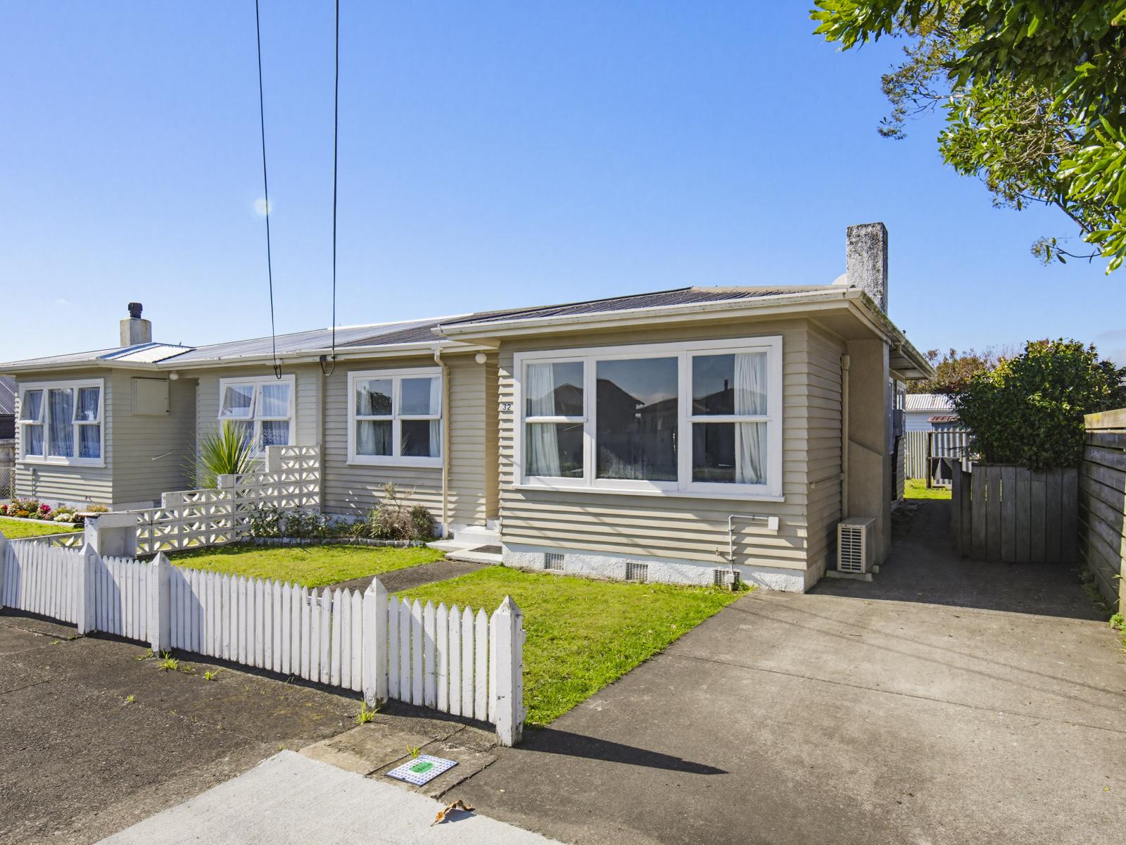32 Queenwood Road, Levin