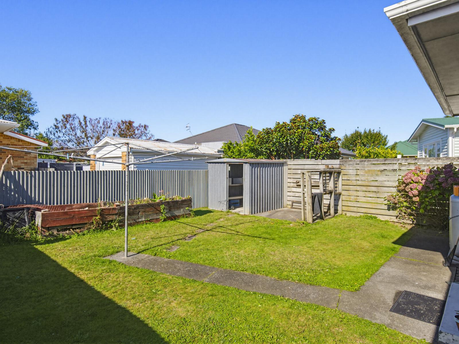 32 Queenwood Road, Levin